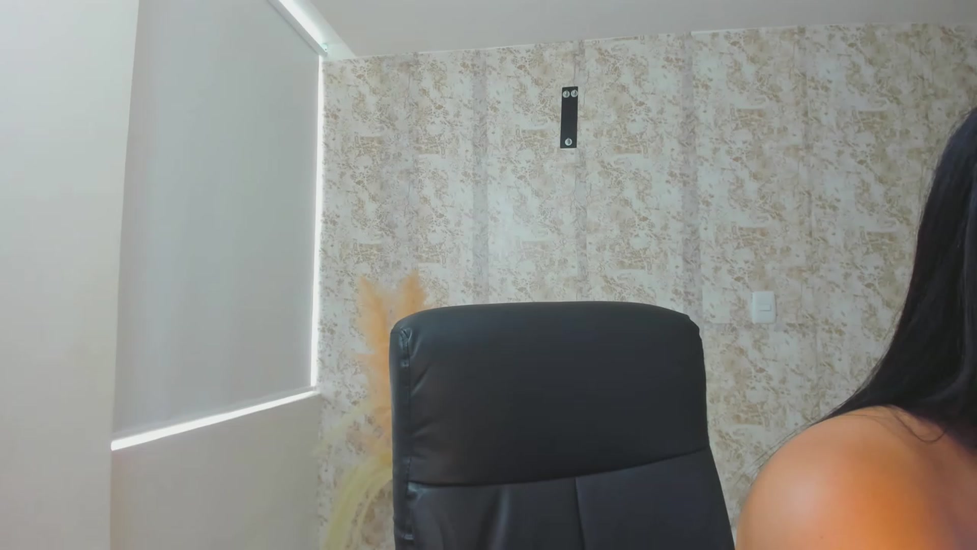 Gallery image thumbnail from KiaraErza_'s myfreecams stream on, 07/18/2023, 15:09 image 13 of 20