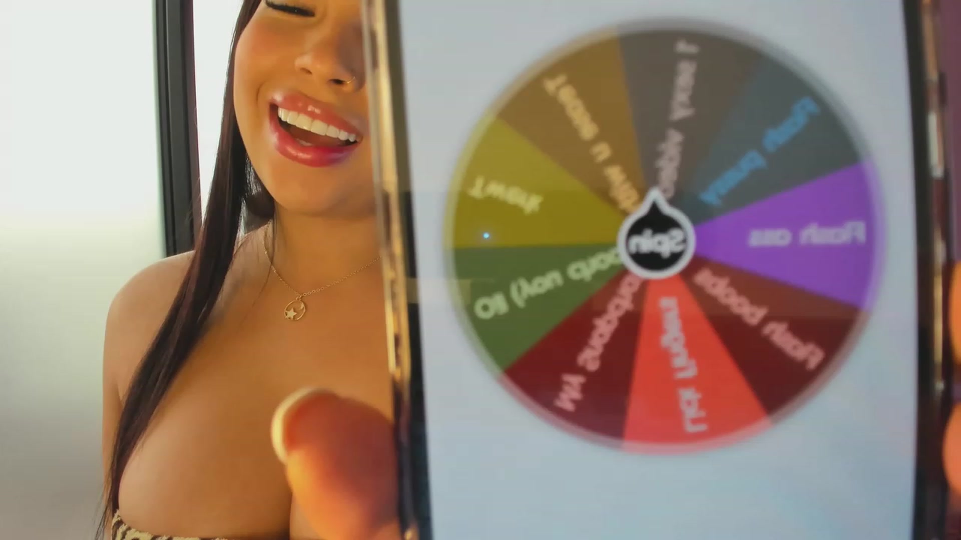 Gallery image thumbnail from KiaraErza_'s myfreecams stream on, 08/22/2023, 16:24 image 20 of 20
