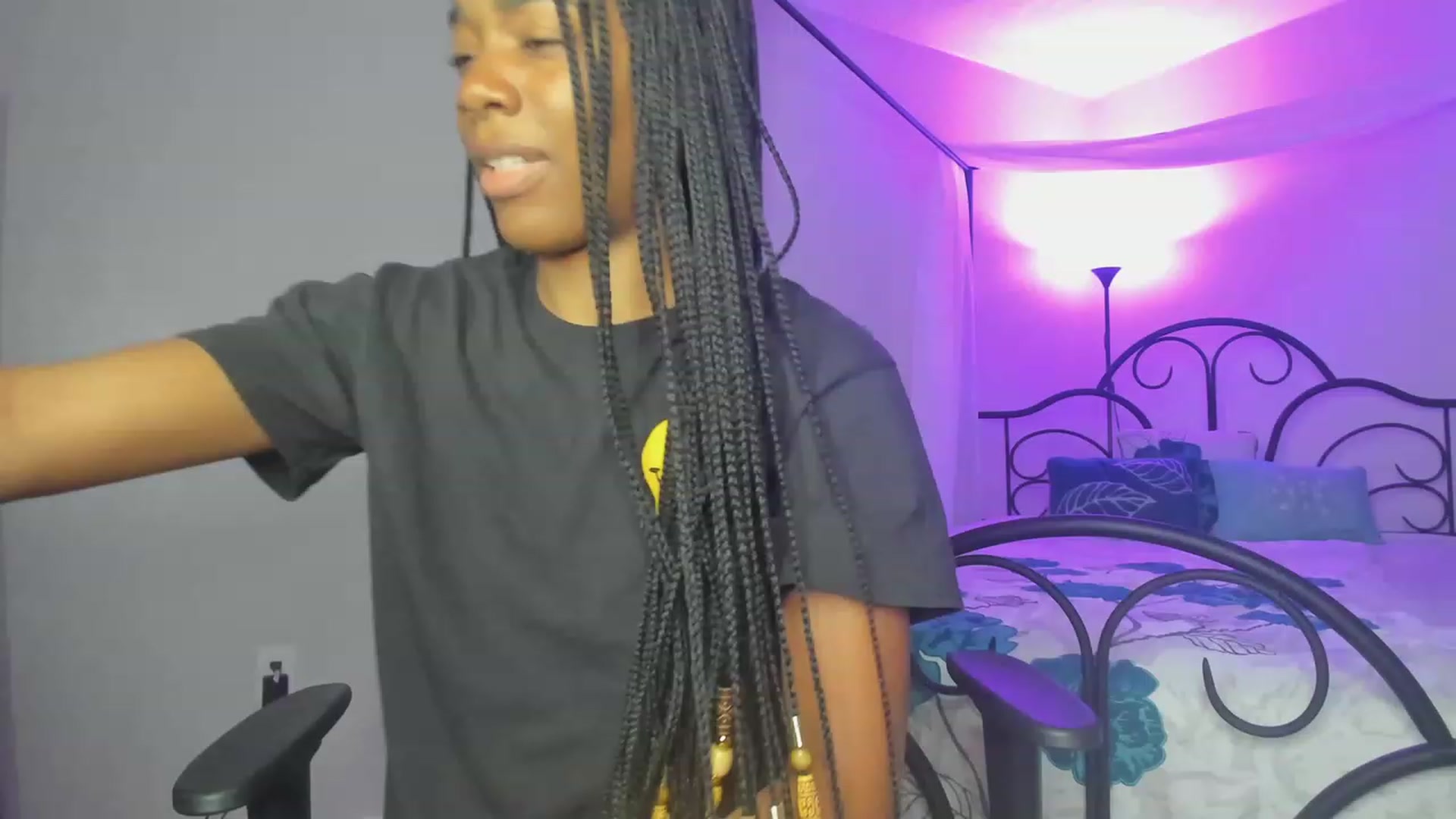 Gallery image thumbnail from Kiera's myfreecams stream on, 02/10/2023, 11:48 image 15 of 20