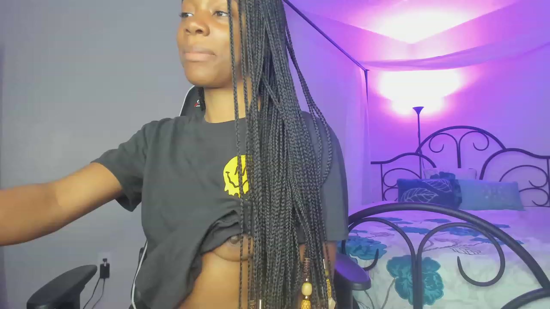 Gallery image thumbnail from Kiera's myfreecams stream on, 02/10/2023, 11:48 image 6 of 20