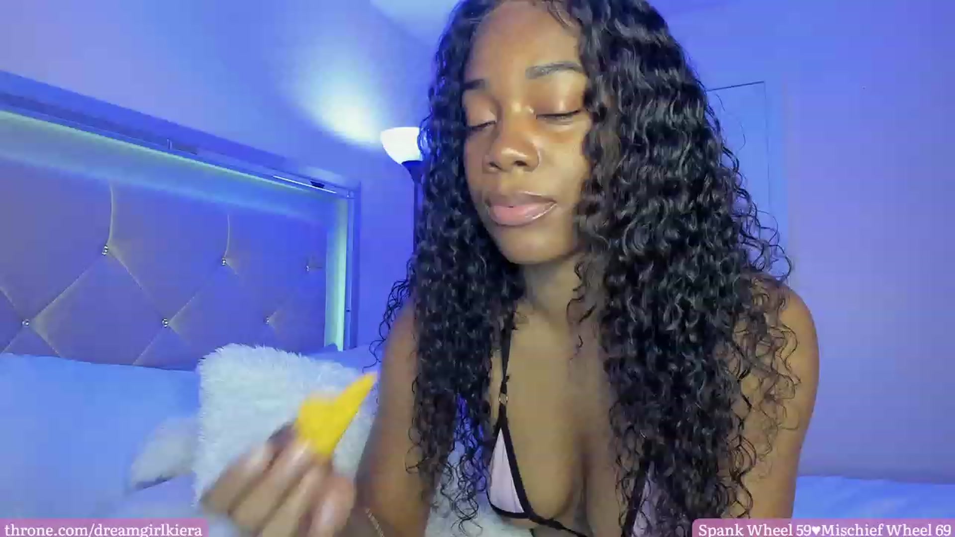 Gallery image thumbnail from Kiera's myfreecams stream on, 01/09/2024, 03:12 image 18 of 20