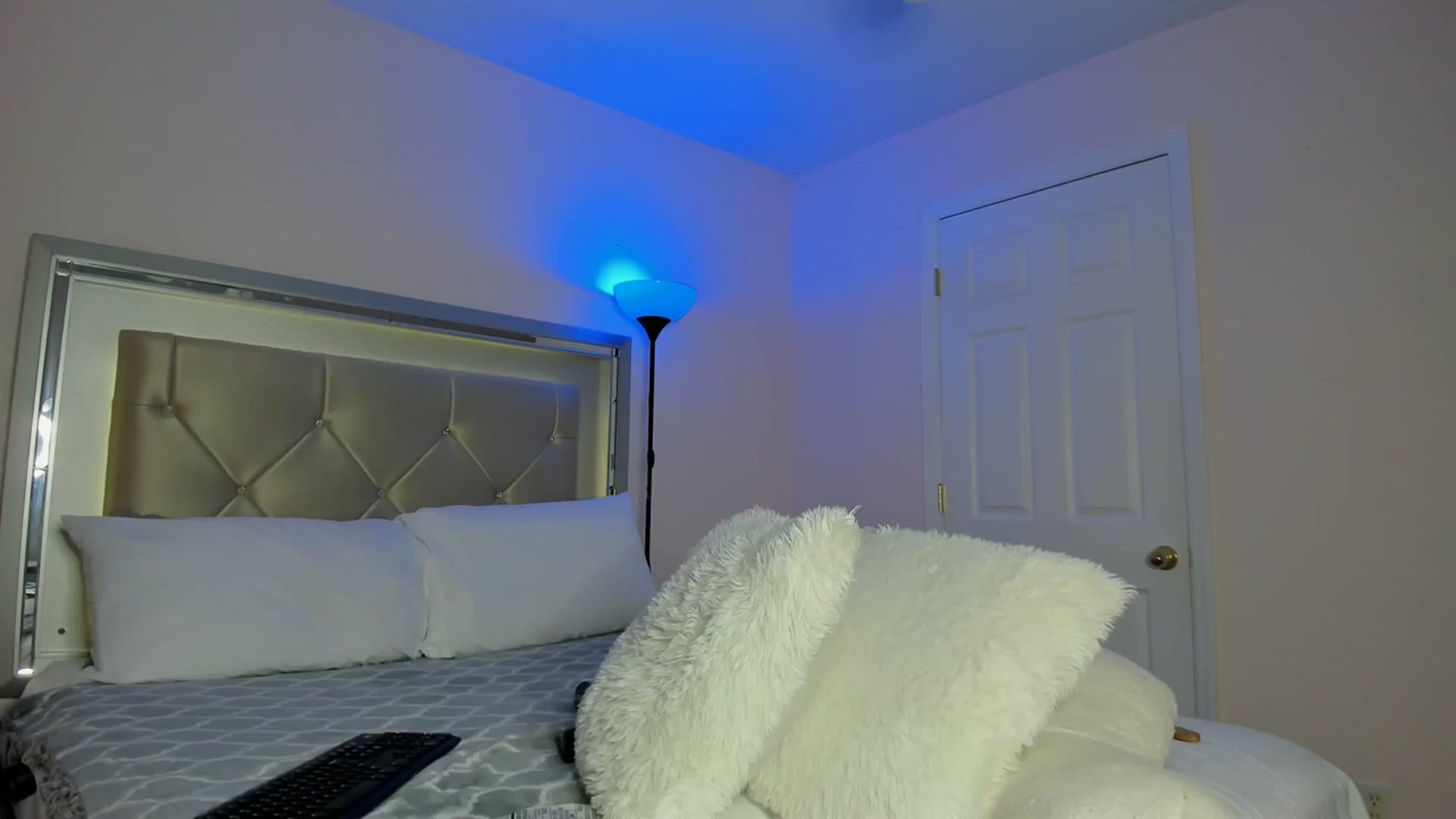 Gallery image thumbnail from Kiera's myfreecams stream on, 02/12/2024, 06:40 image 12 of 20