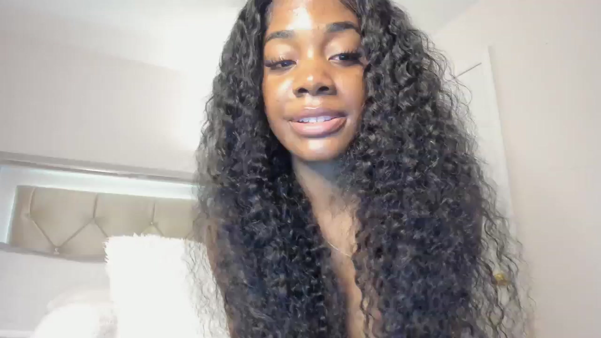 Gallery image thumbnail from Kiera's myfreecams stream on, 03/11/2024, 04:31 image 1 of 20