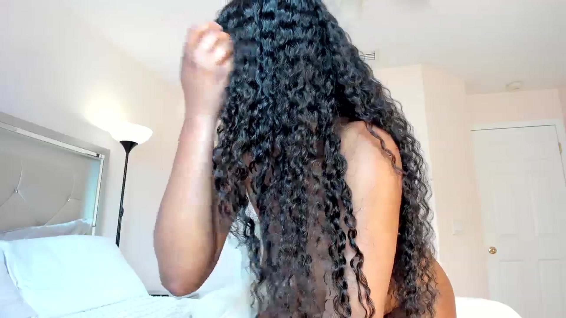 Gallery image thumbnail from Kiera's myfreecams stream on, 03/22/2024, 18:21 image 19 of 20