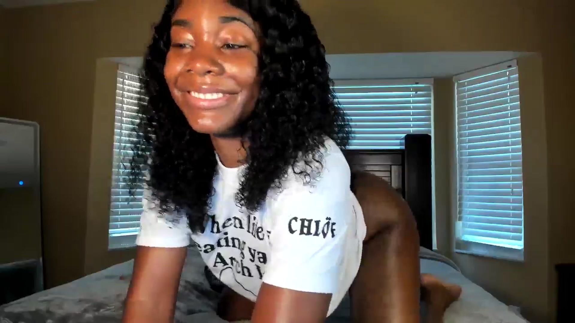 Gallery image thumbnail from Kiera's myfreecams stream on, 07/06/2024, 11:54 image 5 of 20