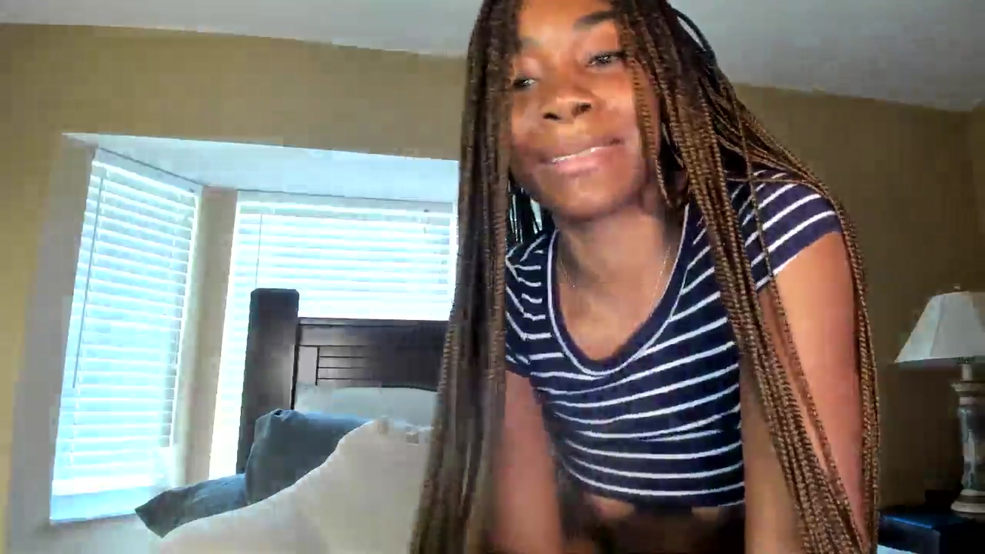 Gallery image thumbnail from Kiera's myfreecams stream on, 08/05/2024, 18:48 image 12 of 20