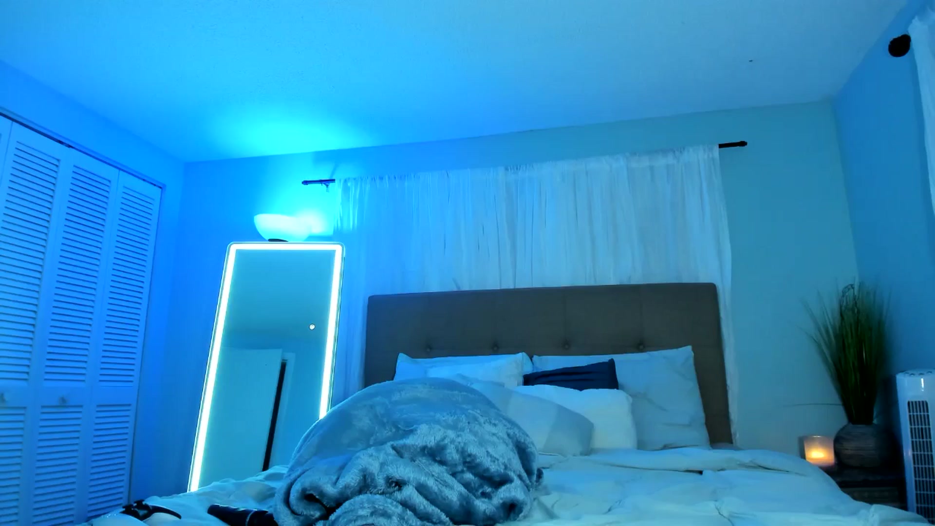 Gallery image thumbnail from Kiera's myfreecams stream on, 11/11/2024, 02:56 image 15 of 20
