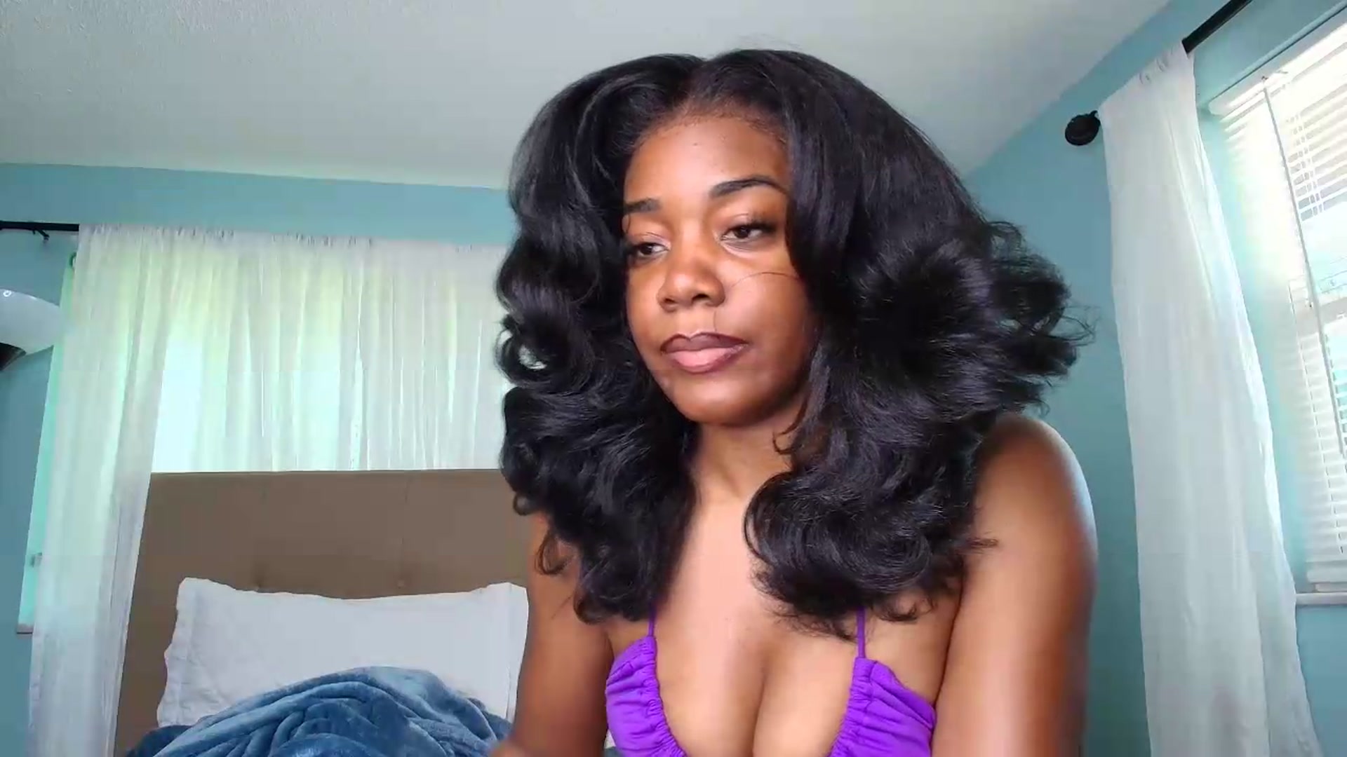 Gallery image thumbnail from Kiera's myfreecams stream on, 08/26/2026, 18:03 image 11 of 20