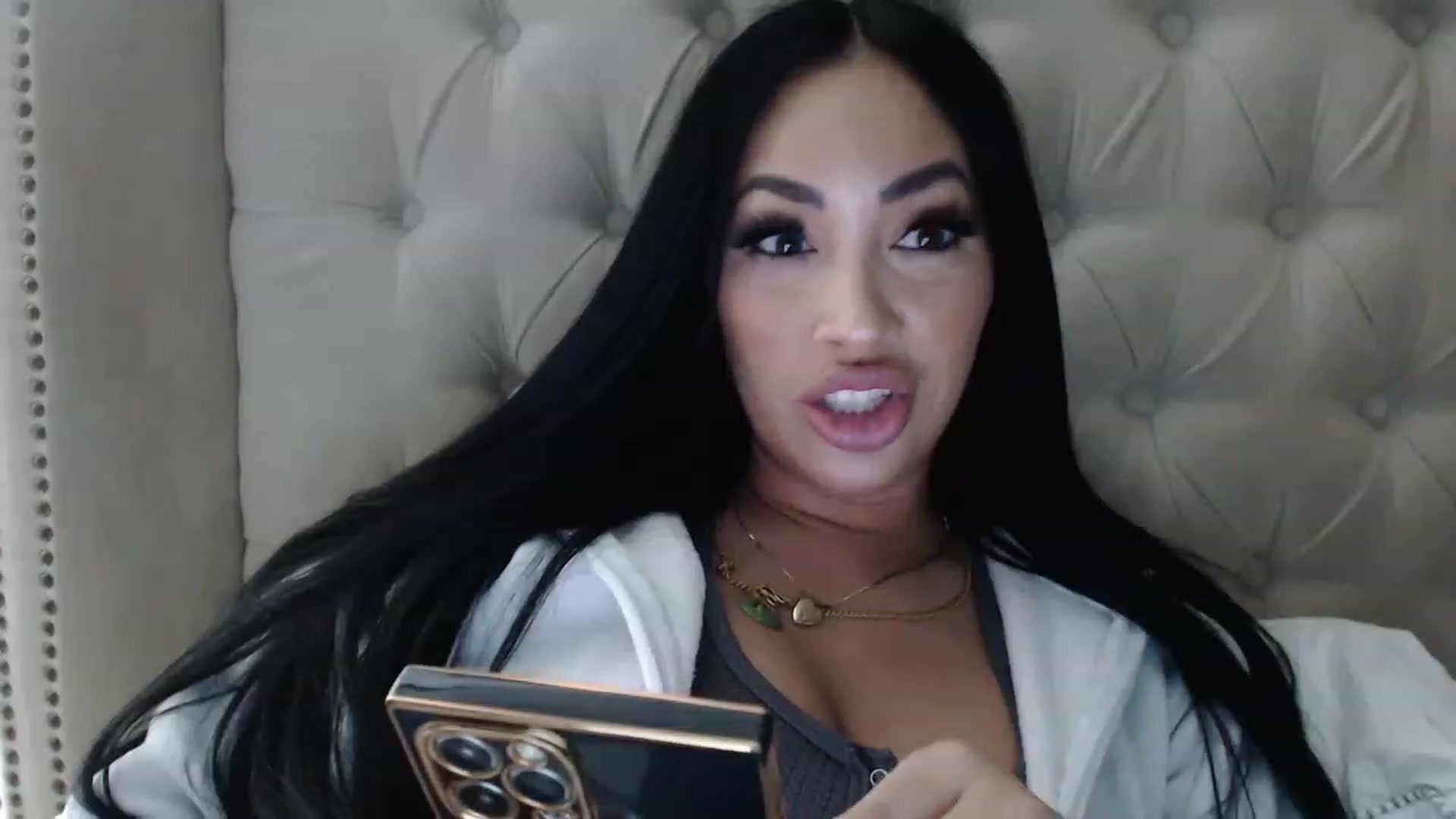 Gallery image thumbnail from KiimWiinters's myfreecams stream on, 02/02/2023, 10:35 image 13 of 20