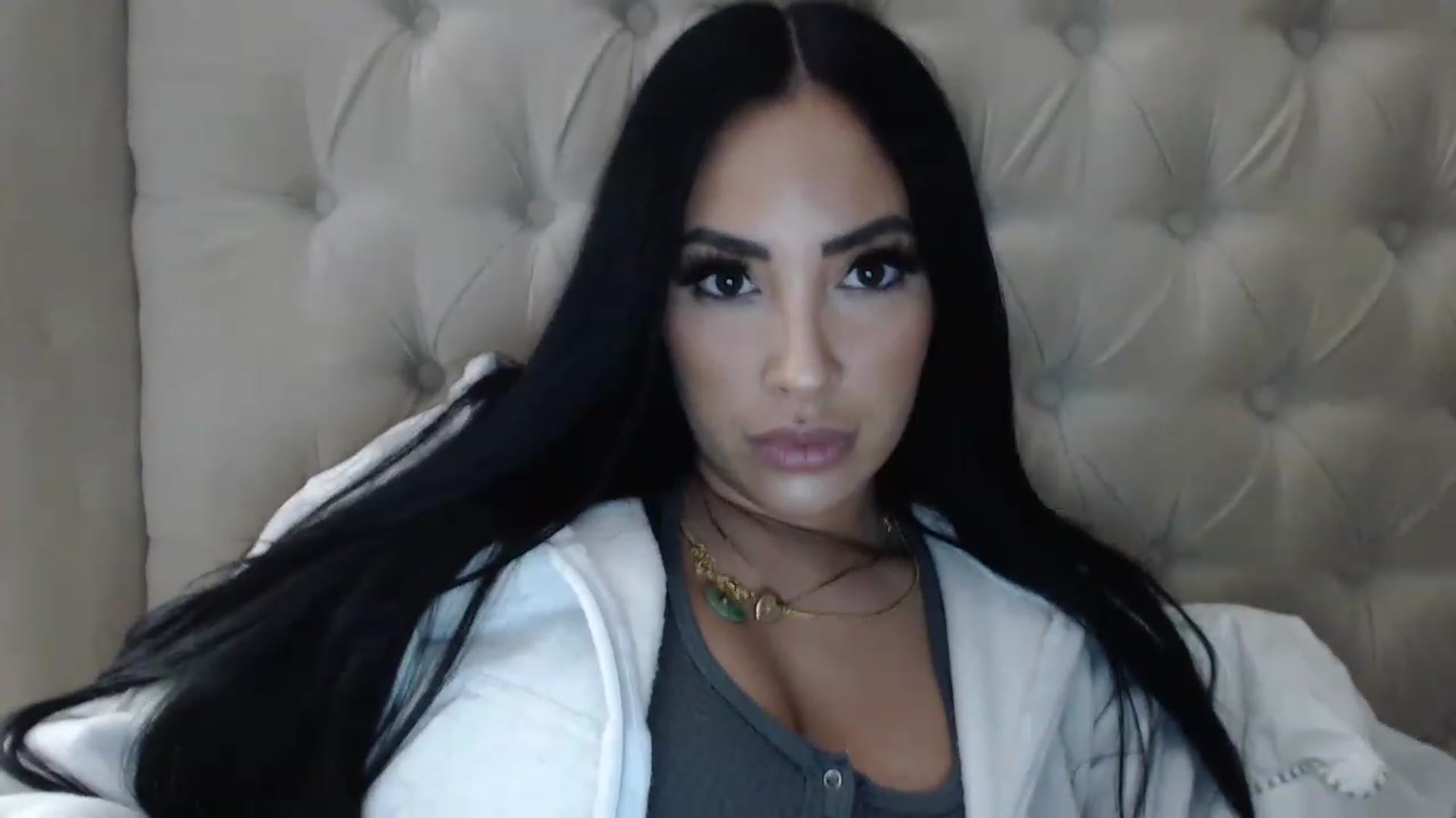 Gallery image thumbnail from KiimWiinters's myfreecams stream on, 02/02/2023, 10:35 image 14 of 20