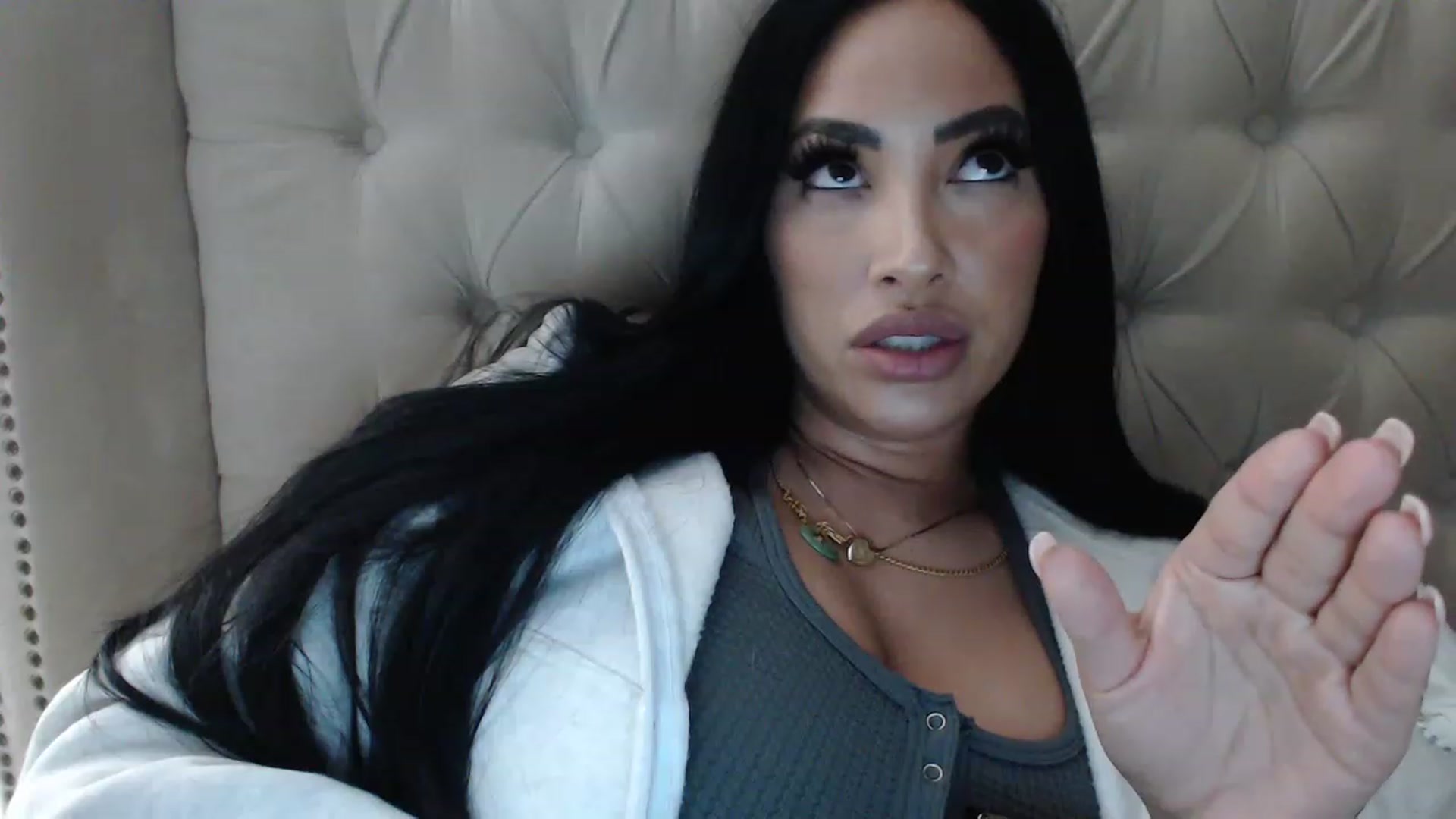Gallery image thumbnail from KiimWiinters's myfreecams stream on, 02/02/2023, 10:35 image 17 of 20