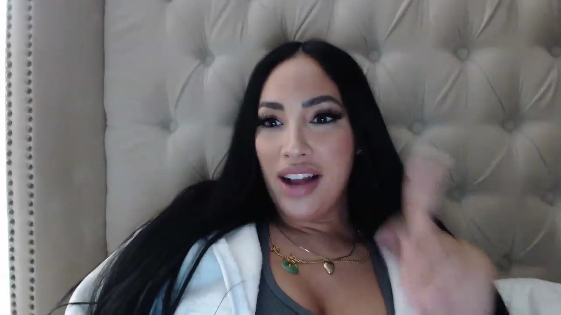 Gallery image thumbnail from KiimWiinters's myfreecams stream on, 02/02/2023, 10:35 image 10 of 20