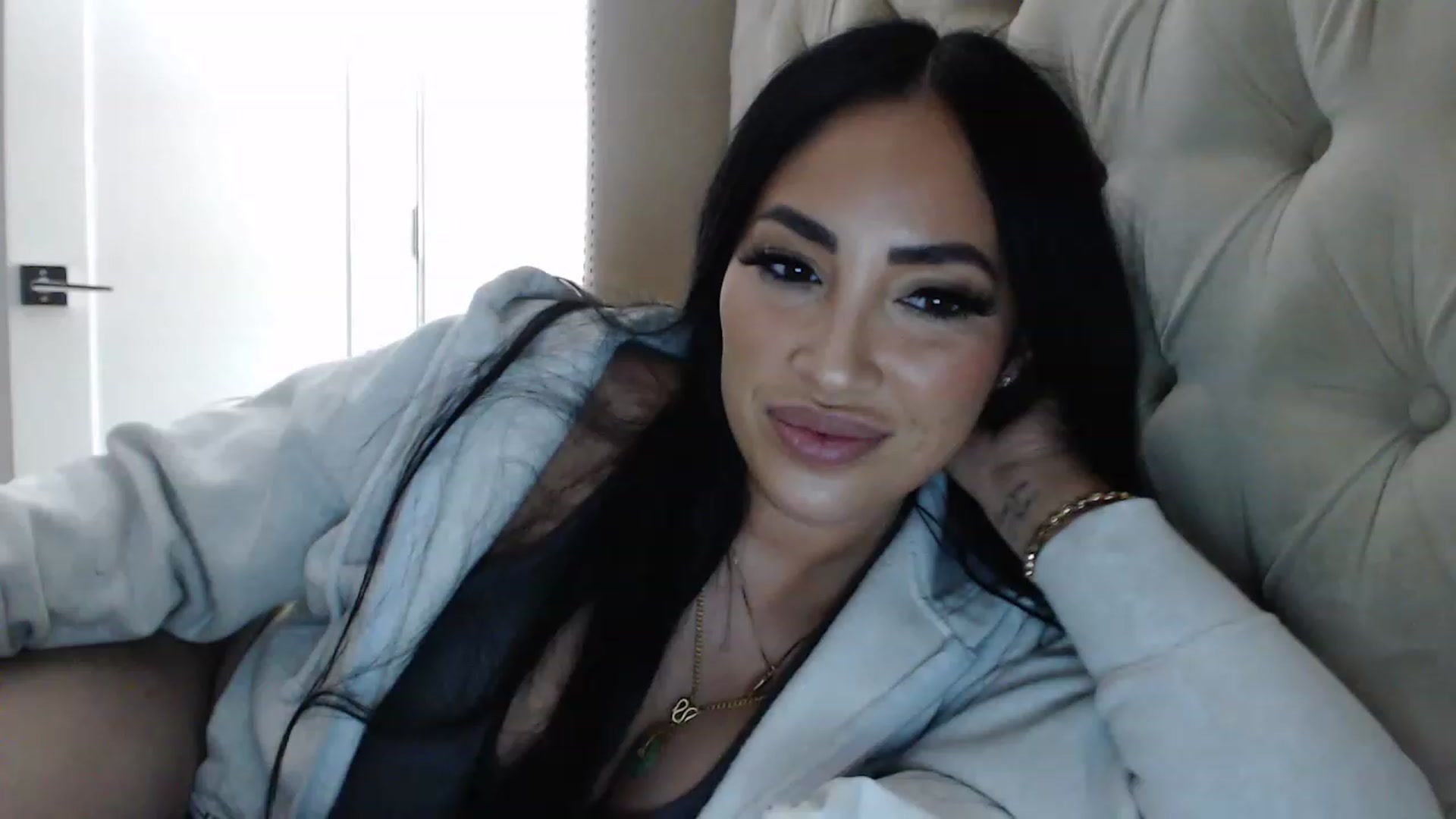 Gallery image thumbnail from KiimWiinters's myfreecams stream on, 02/02/2023, 10:35 image 20 of 20