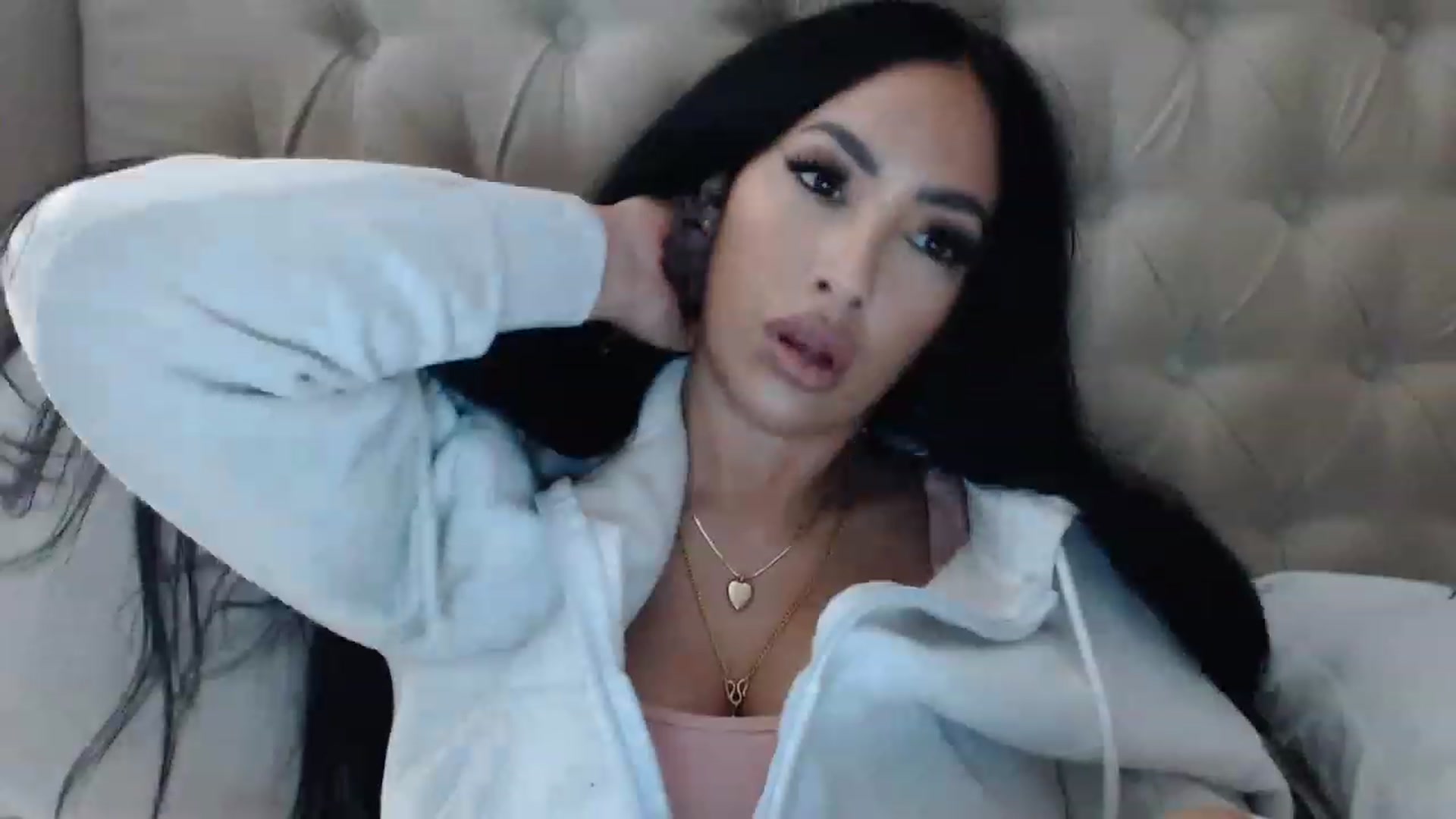 Gallery image thumbnail from KiimWiinters's myfreecams stream on, 02/04/2023, 11:25 image 12 of 20