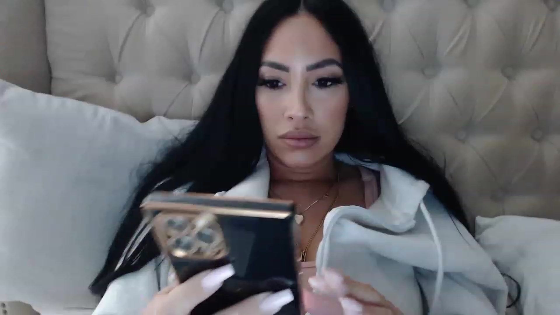 Gallery image thumbnail from KiimWiinters's myfreecams stream on, 02/04/2023, 11:25 image 19 of 20
