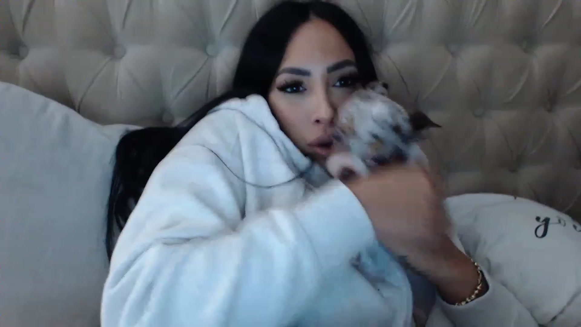 Gallery image thumbnail from KiimWiinters's myfreecams stream on, 02/04/2023, 12:46 image 10 of 20