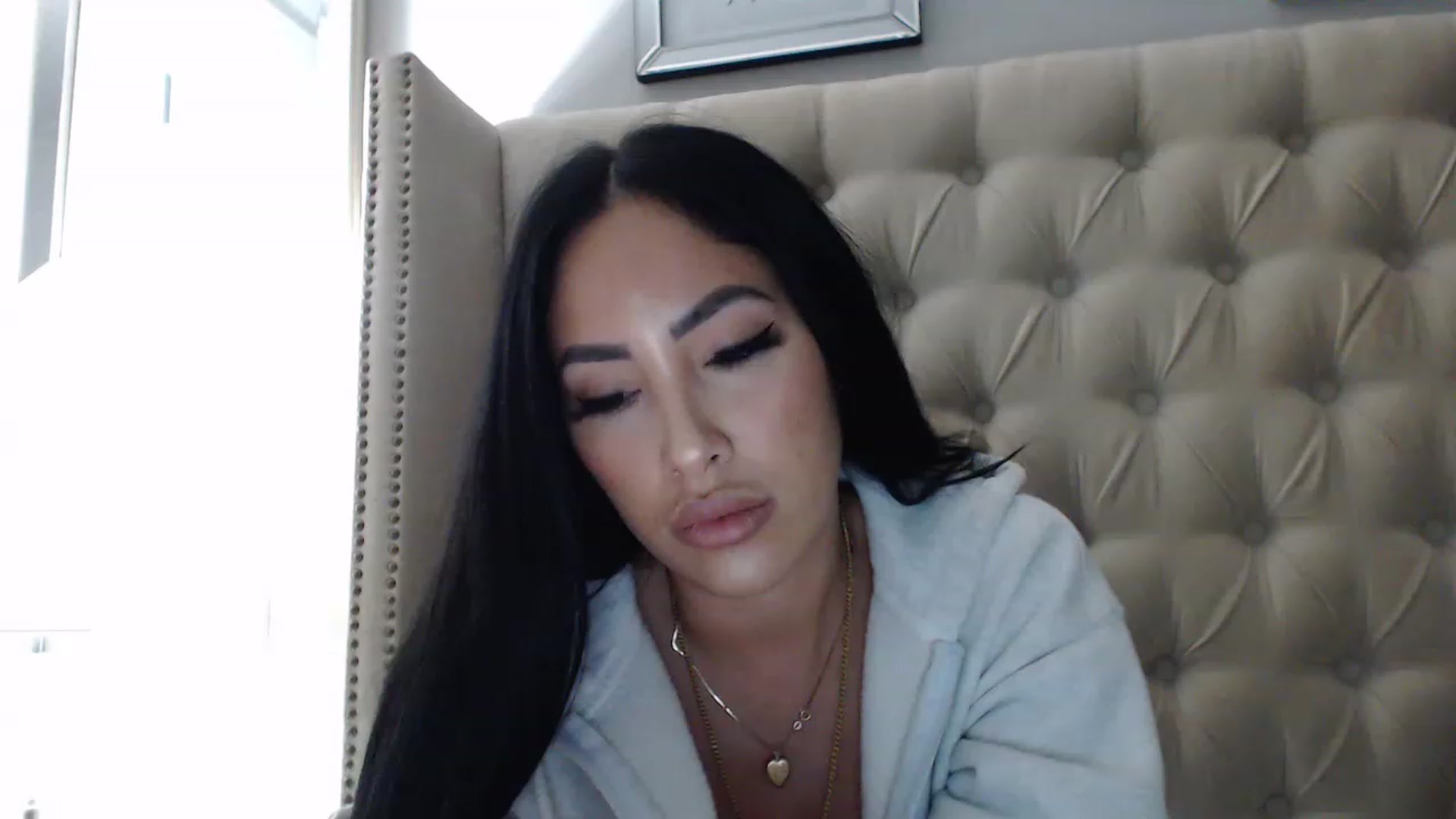 Gallery image thumbnail from KiimWiinters's myfreecams stream on, 02/04/2023, 12:46 image 16 of 20