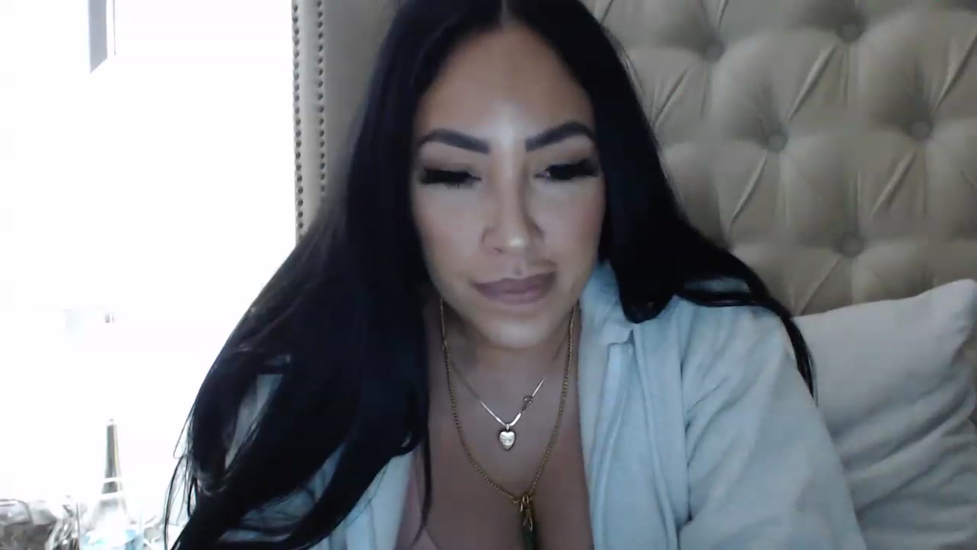 Gallery image thumbnail from KiimWiinters's myfreecams stream on, 02/04/2023, 15:02 image 3 of 20
