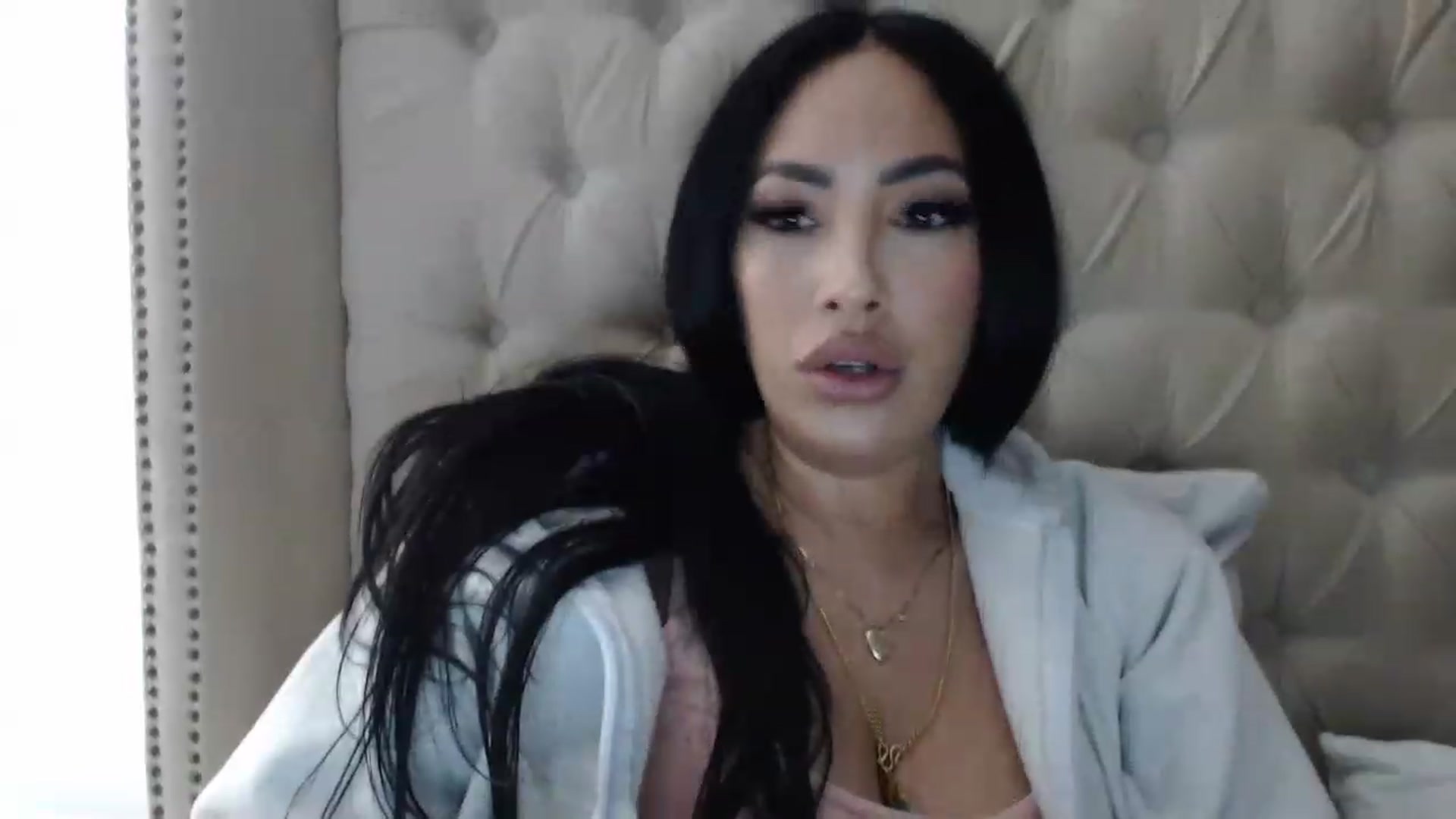 Gallery image thumbnail from KiimWiinters's myfreecams stream on, 02/04/2023, 15:02 image 8 of 20