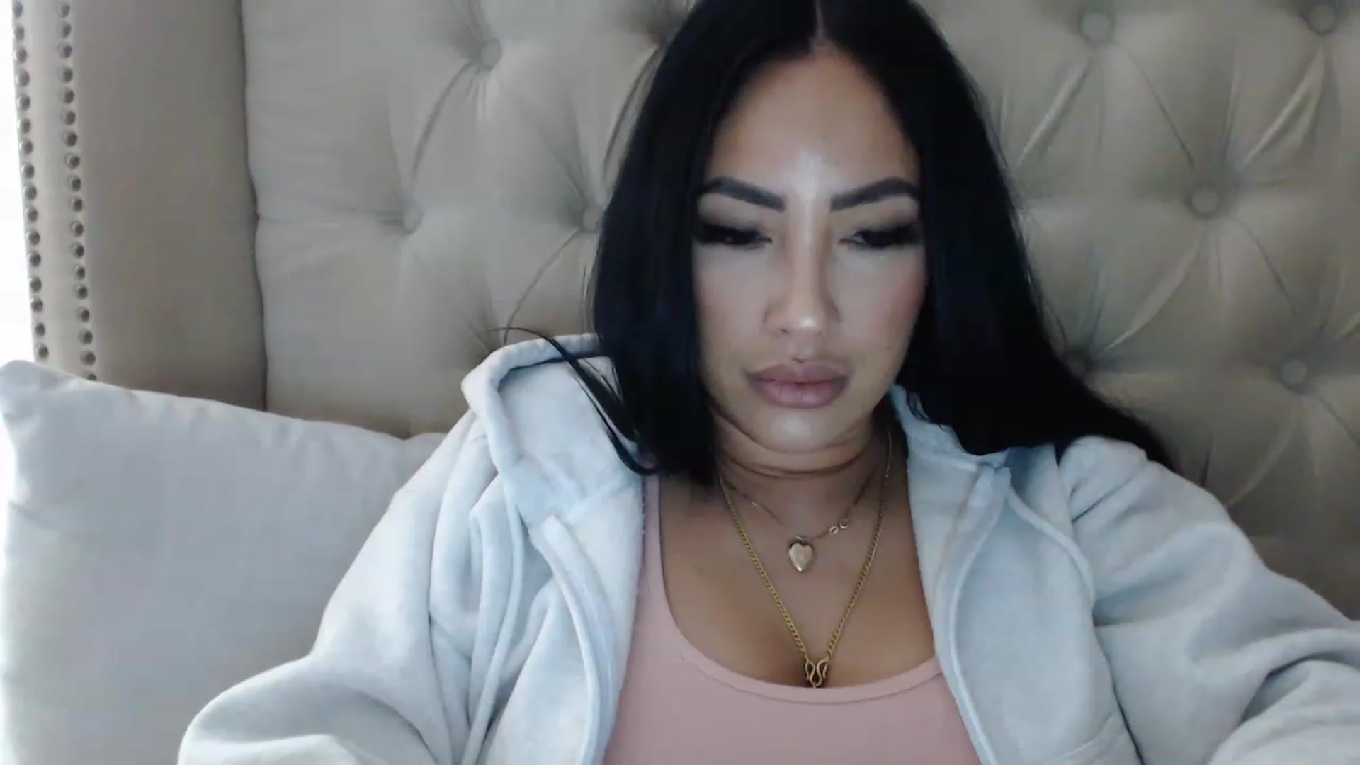 Gallery image thumbnail from KiimWiinters's myfreecams stream on, 02/04/2023, 15:02 image 2 of 20