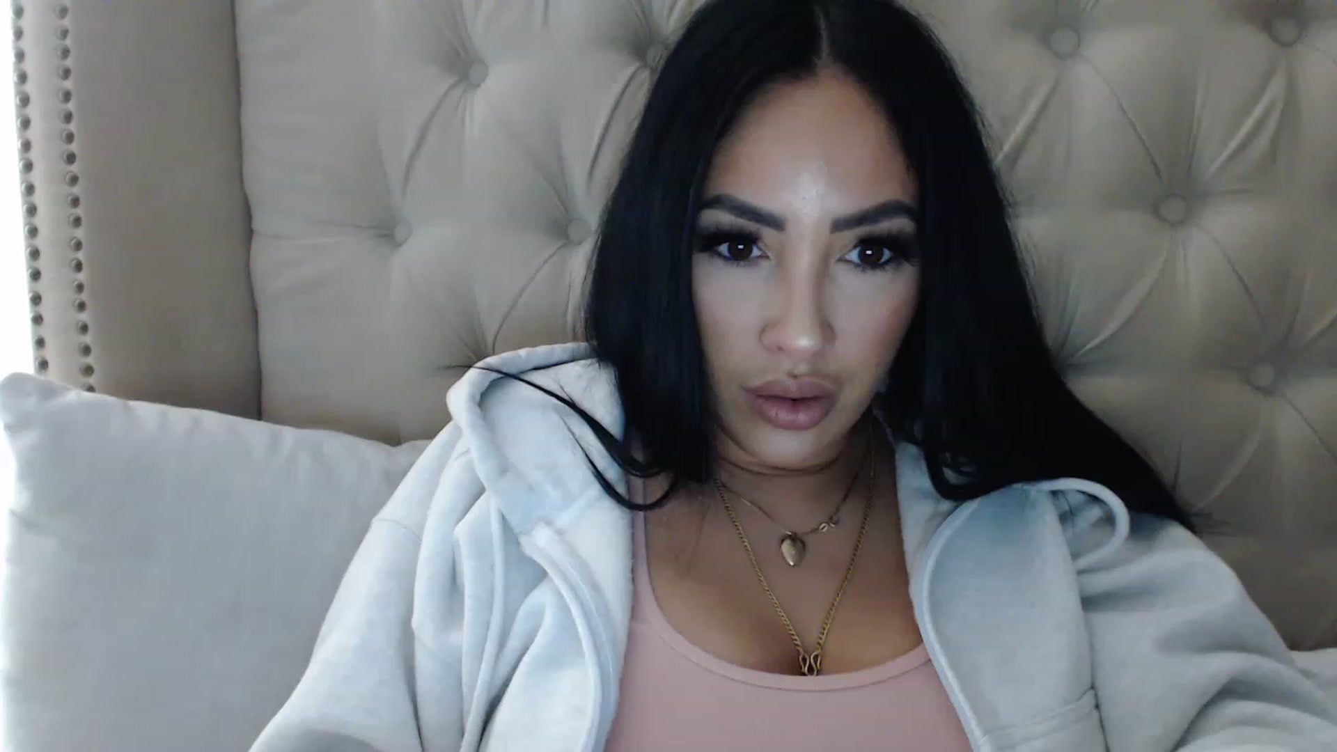 Gallery image thumbnail from KiimWiinters's myfreecams stream on, 02/04/2023, 15:02 image 1 of 20