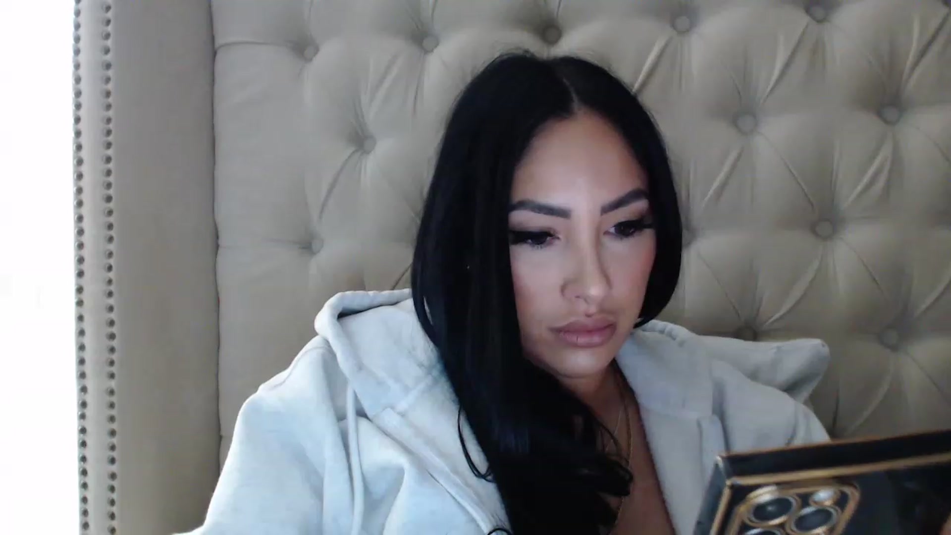 Gallery image thumbnail from KiimWiinters's myfreecams stream on, 02/04/2023, 15:02 image 17 of 20