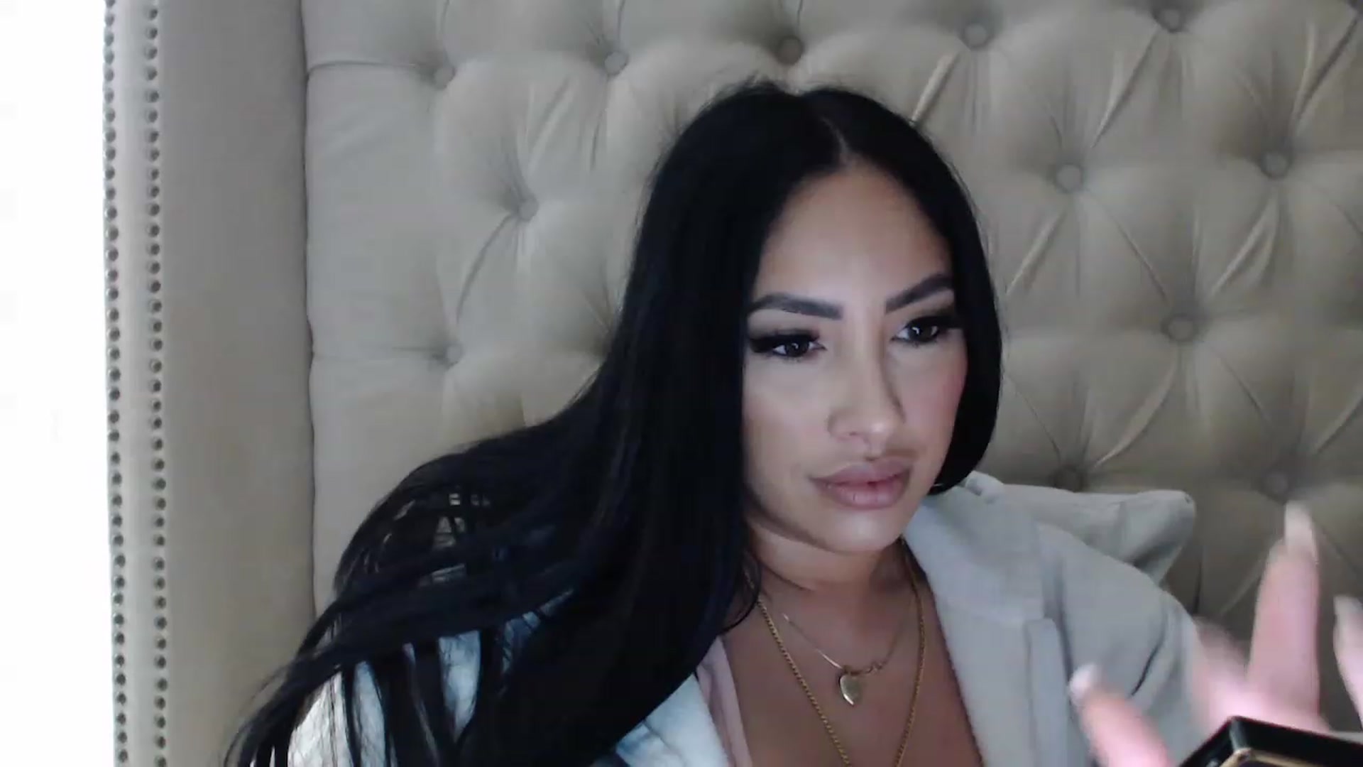 Gallery image thumbnail from KiimWiinters's myfreecams stream on, 02/04/2023, 15:02 image 18 of 20
