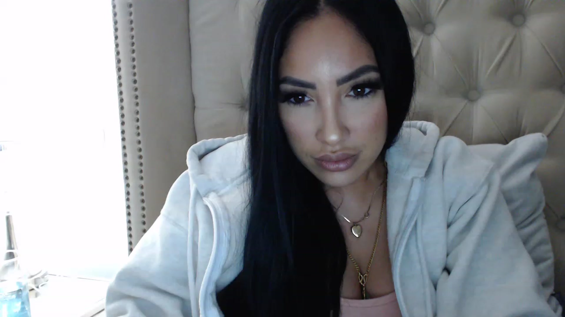Gallery image thumbnail from KiimWiinters's myfreecams stream on, 02/04/2023, 15:02 image 7 of 20