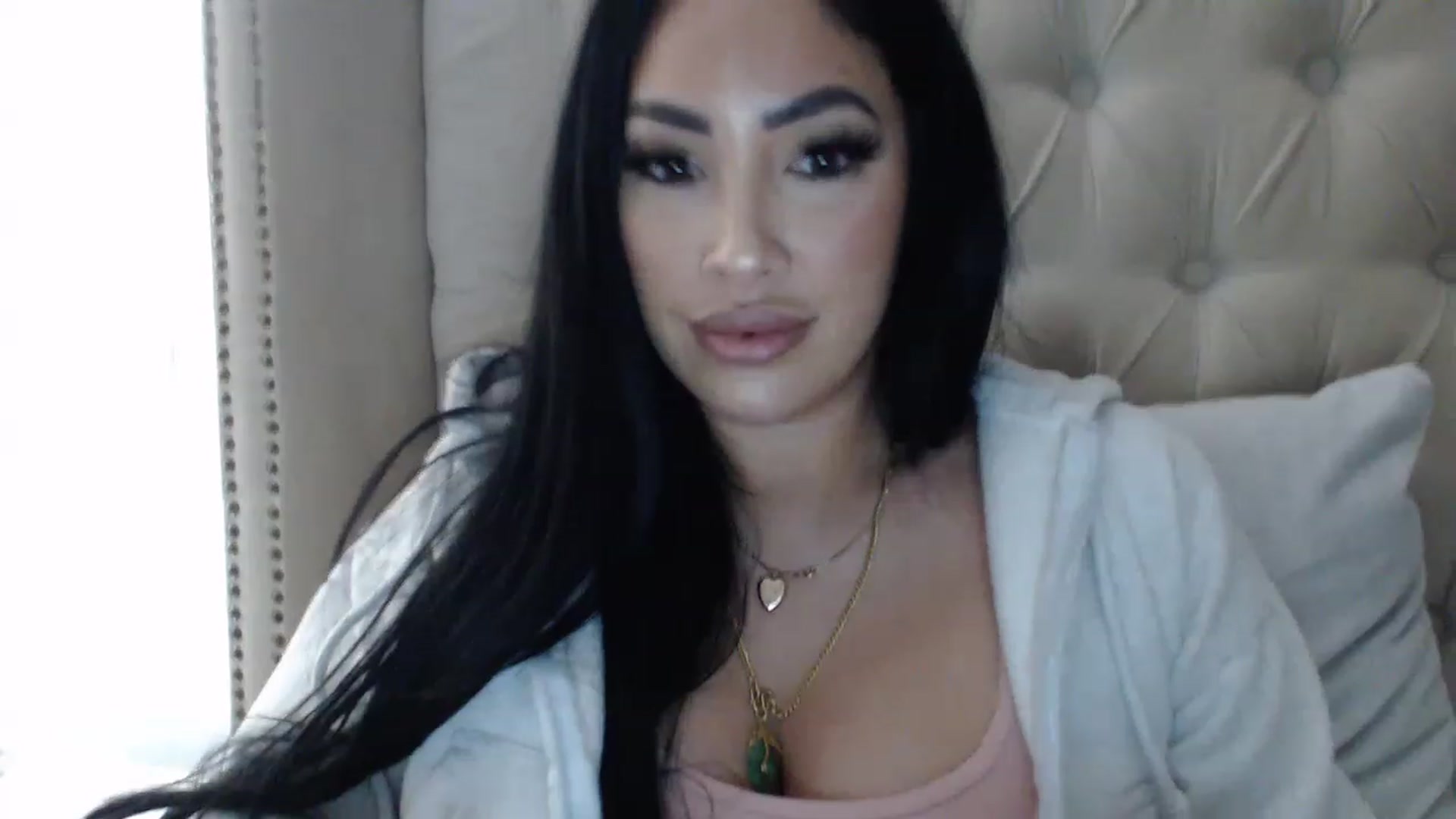 Gallery image thumbnail from KiimWiinters's myfreecams stream on, 02/04/2023, 15:02 image 20 of 20