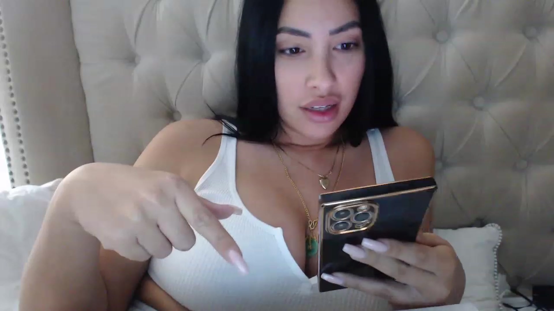 Gallery image thumbnail from KiimWiinters's myfreecams stream on, 02/05/2023, 10:49 image 18 of 20