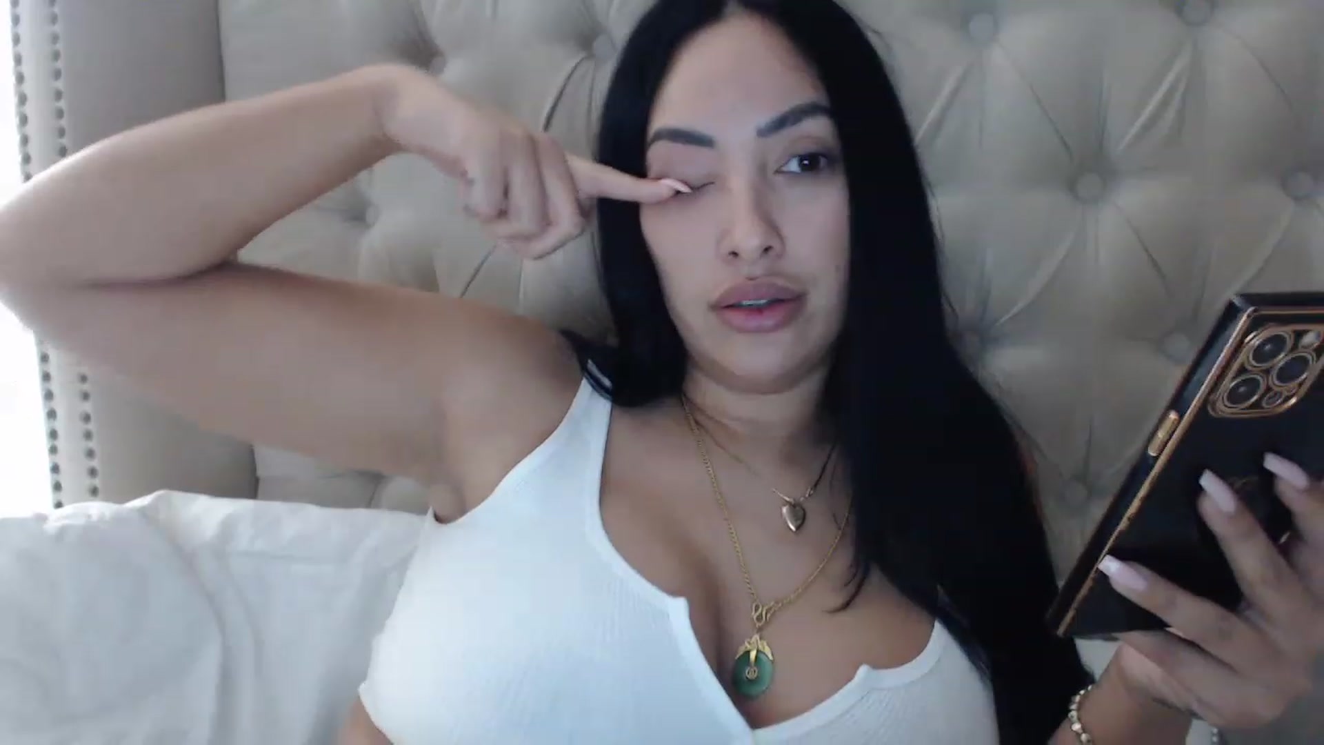 Gallery image thumbnail from KiimWiinters's myfreecams stream on, 02/05/2023, 10:49 image 9 of 20