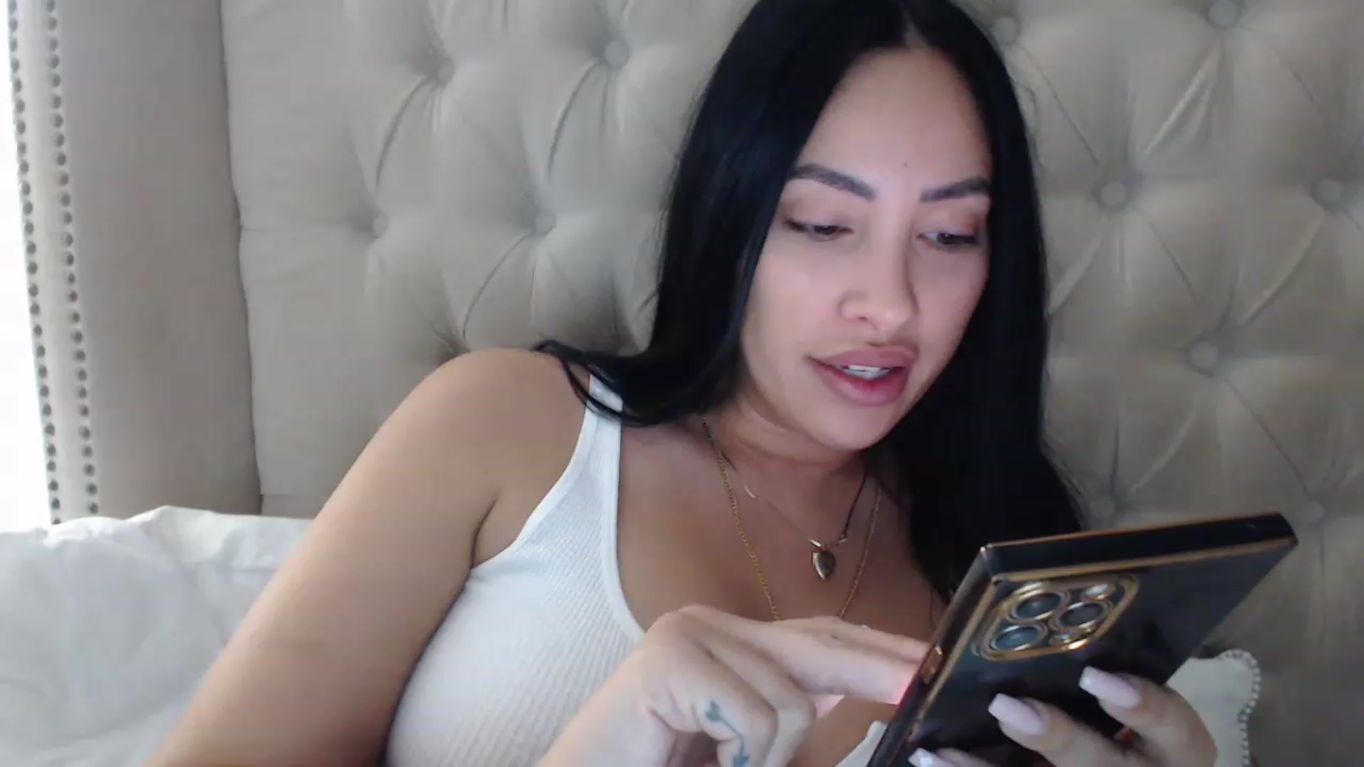Gallery image thumbnail from KiimWiinters's myfreecams stream on, 02/05/2023, 10:49 image 5 of 20