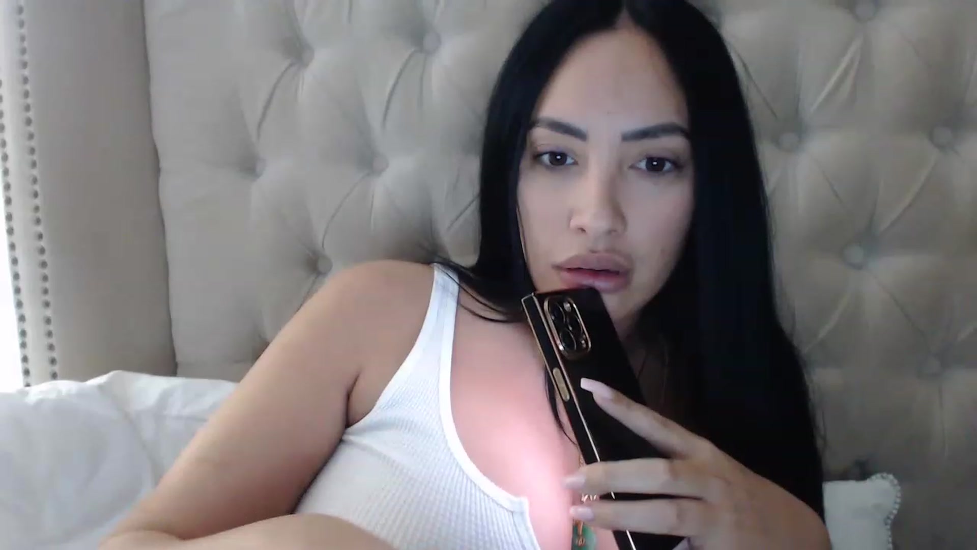 Gallery image thumbnail from KiimWiinters's myfreecams stream on, 02/05/2023, 10:49 image 14 of 20