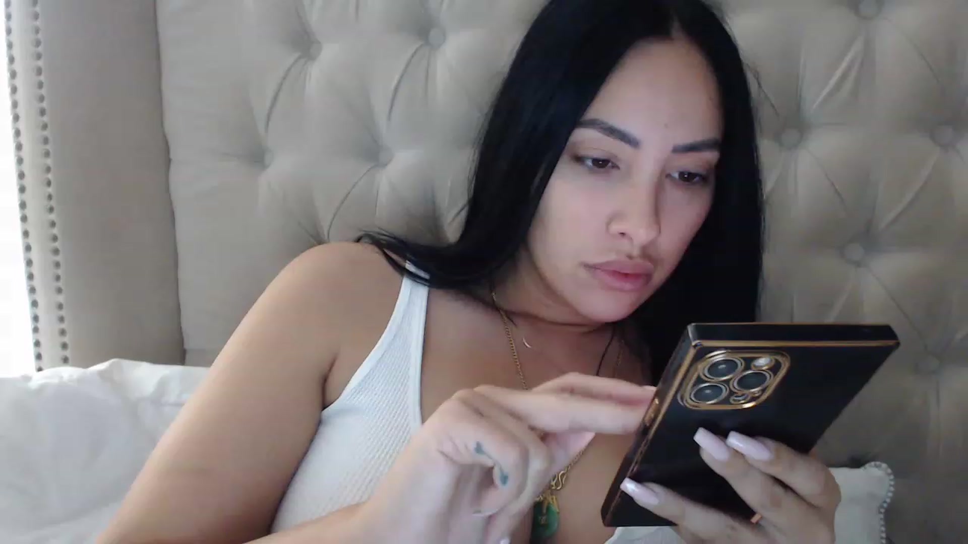 Gallery image thumbnail from KiimWiinters's myfreecams stream on, 02/05/2023, 10:49 image 3 of 20