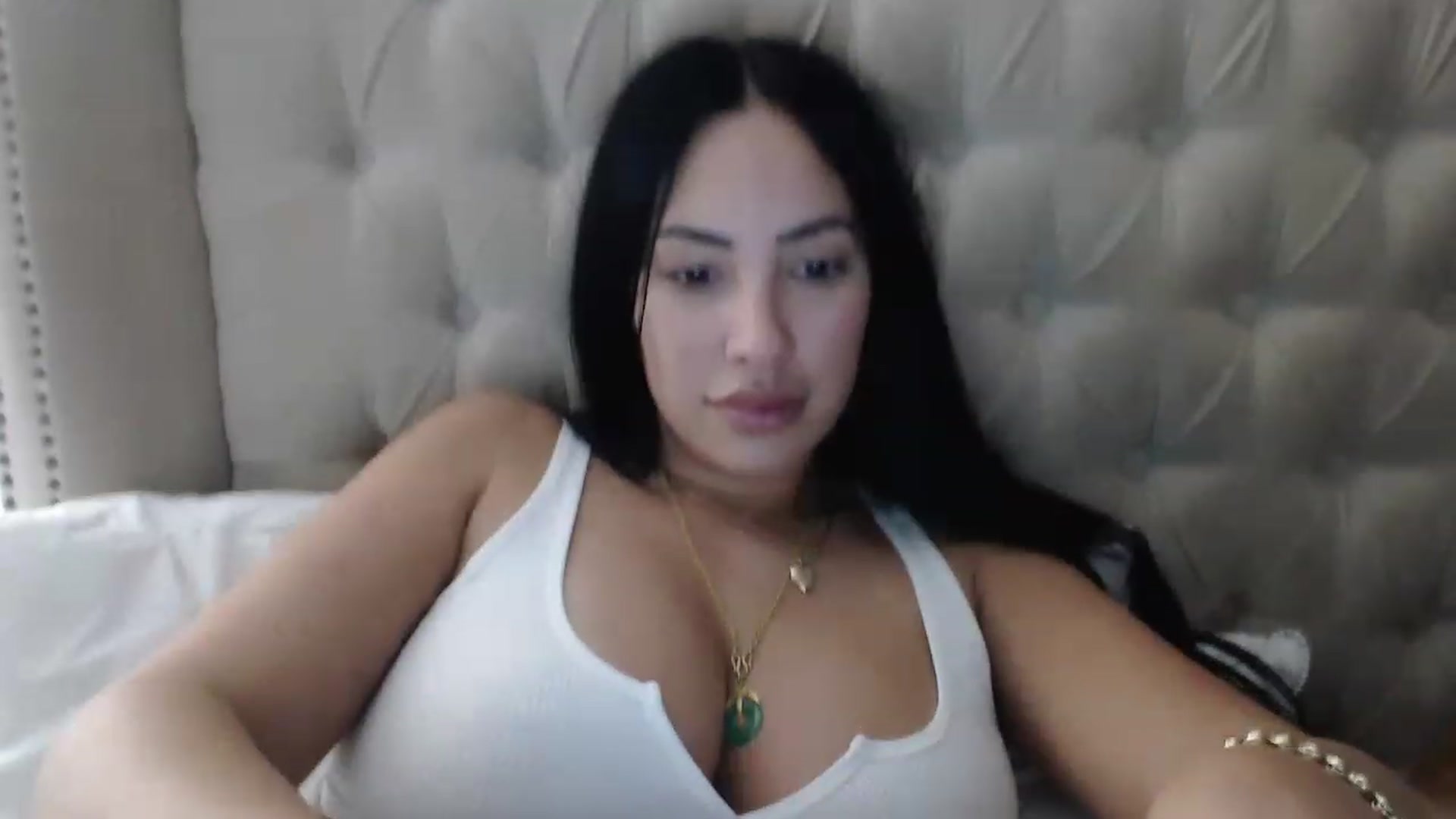 Gallery image thumbnail from KiimWiinters's myfreecams stream on, 02/05/2023, 14:32 image 16 of 20