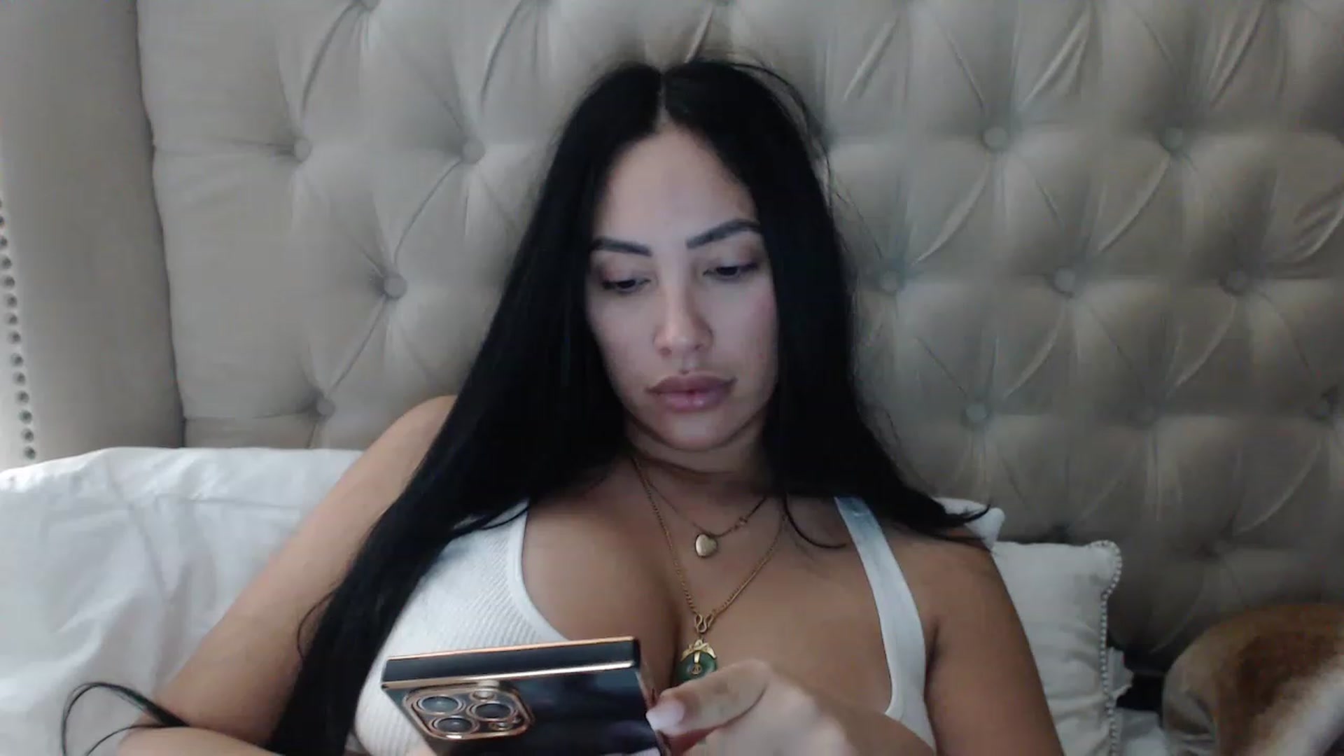 Gallery image thumbnail from KiimWiinters's myfreecams stream on, 02/05/2023, 14:32 image 12 of 20