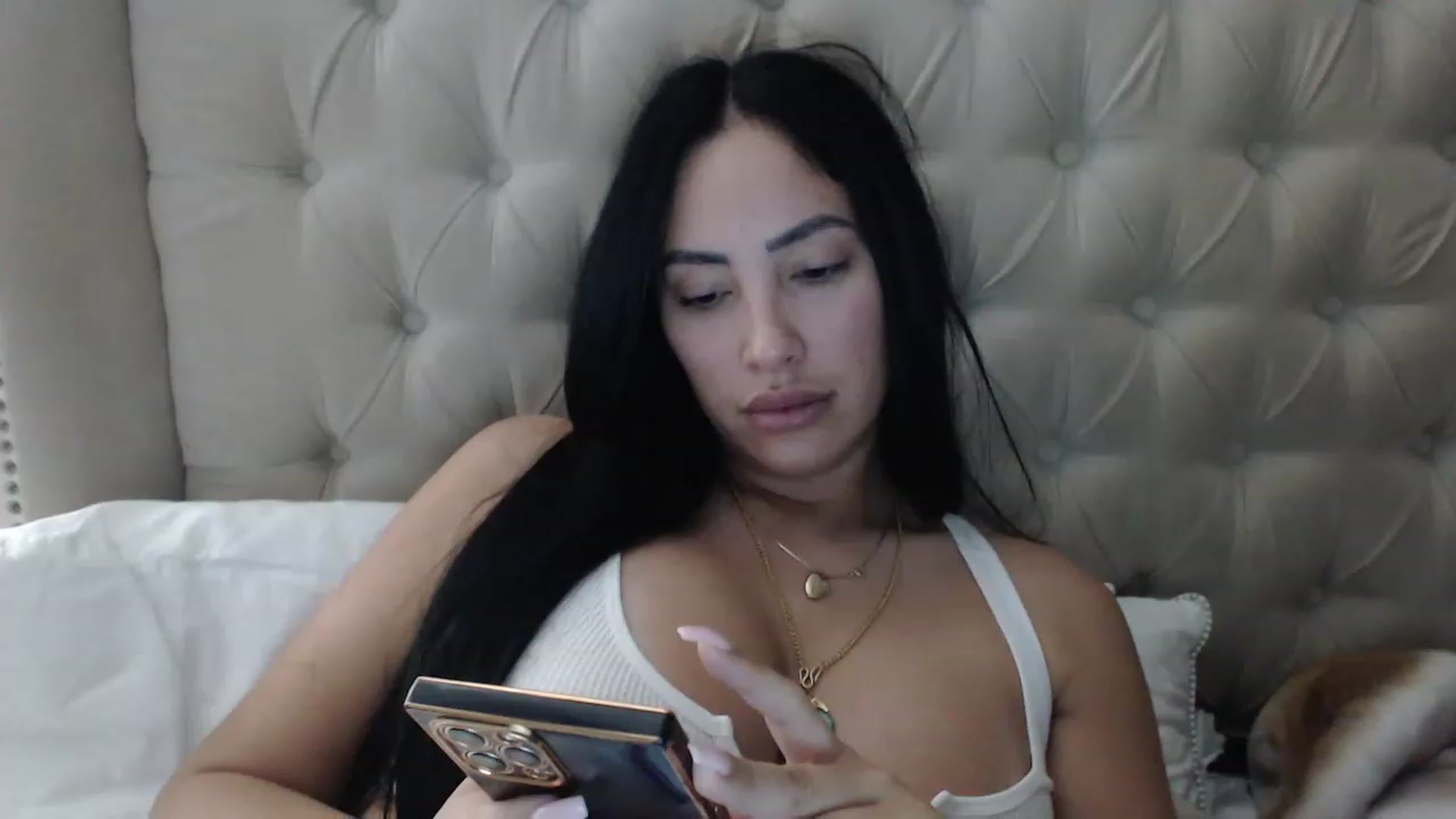 Gallery image thumbnail from KiimWiinters's myfreecams stream on, 02/05/2023, 14:32 image 9 of 20