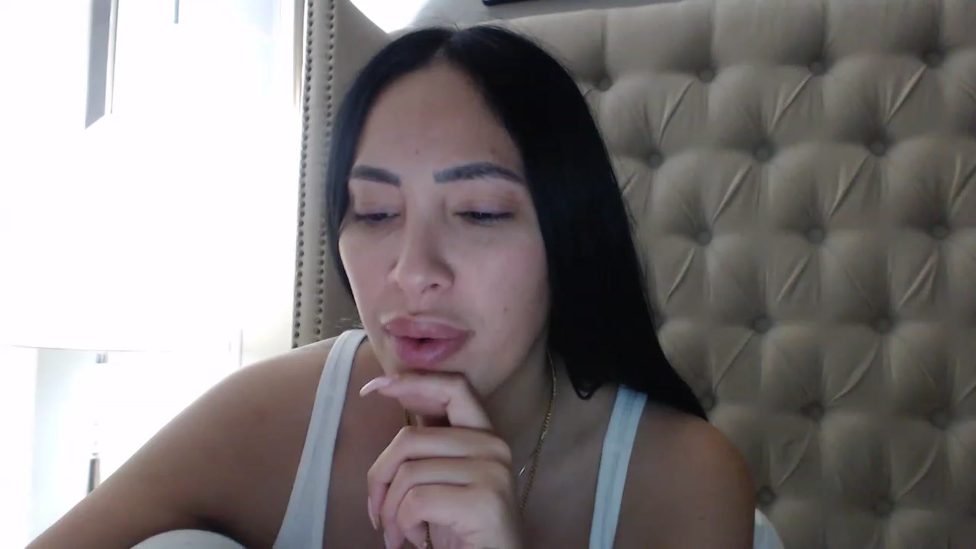 Gallery image thumbnail from KiimWiinters's myfreecams stream on, 02/05/2023, 15:30 image 17 of 20