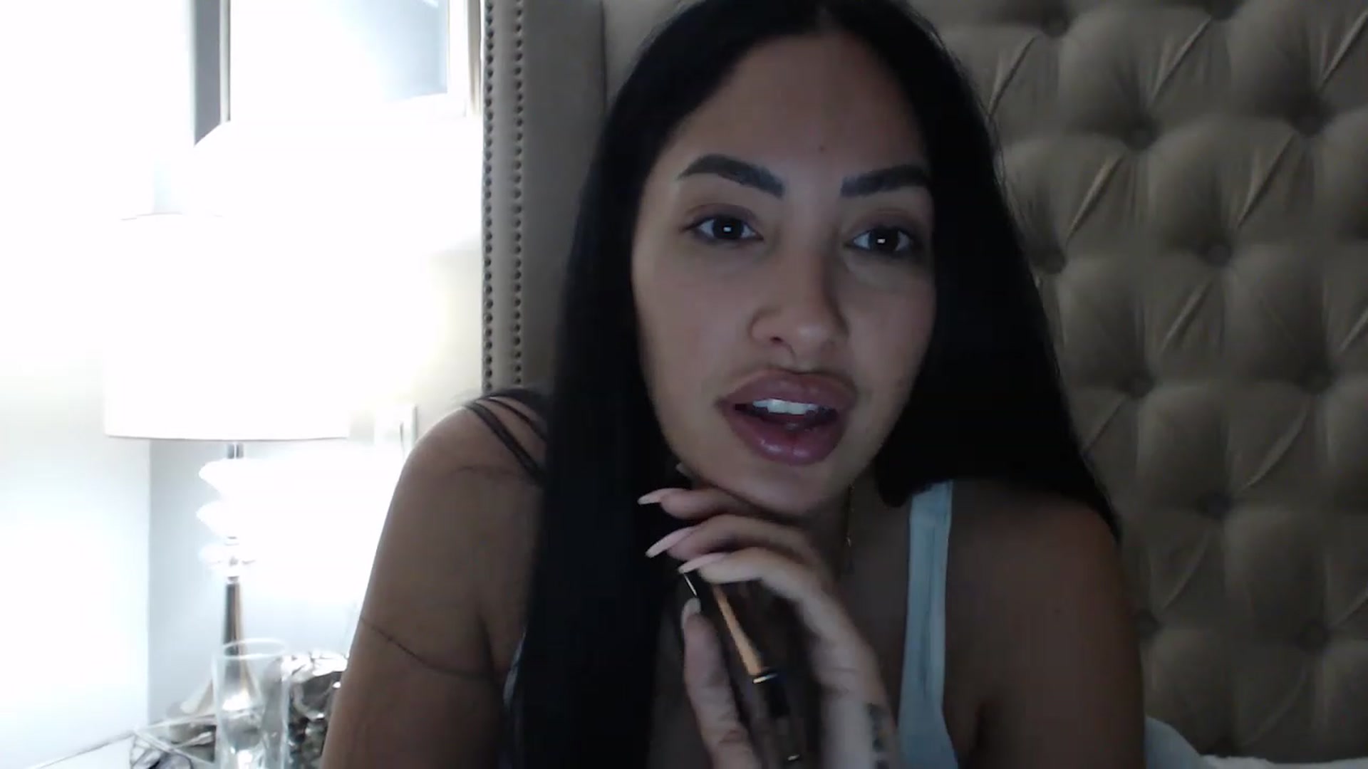 Gallery image thumbnail from KiimWiinters's myfreecams stream on, 02/05/2023, 16:24 image 6 of 20