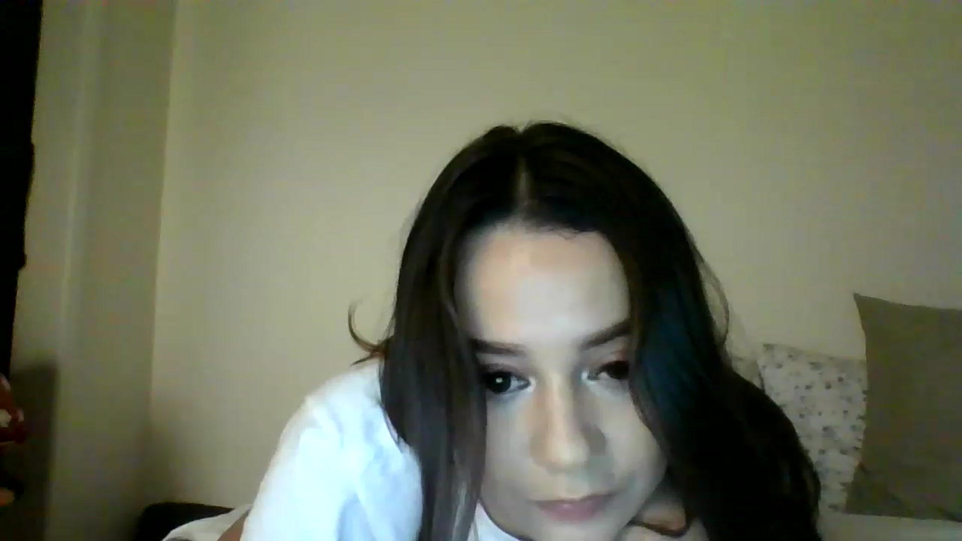 Gallery image thumbnail from Kiimchi's myfreecams stream on, 01/12/2023, 02:33 image 7 of 20
