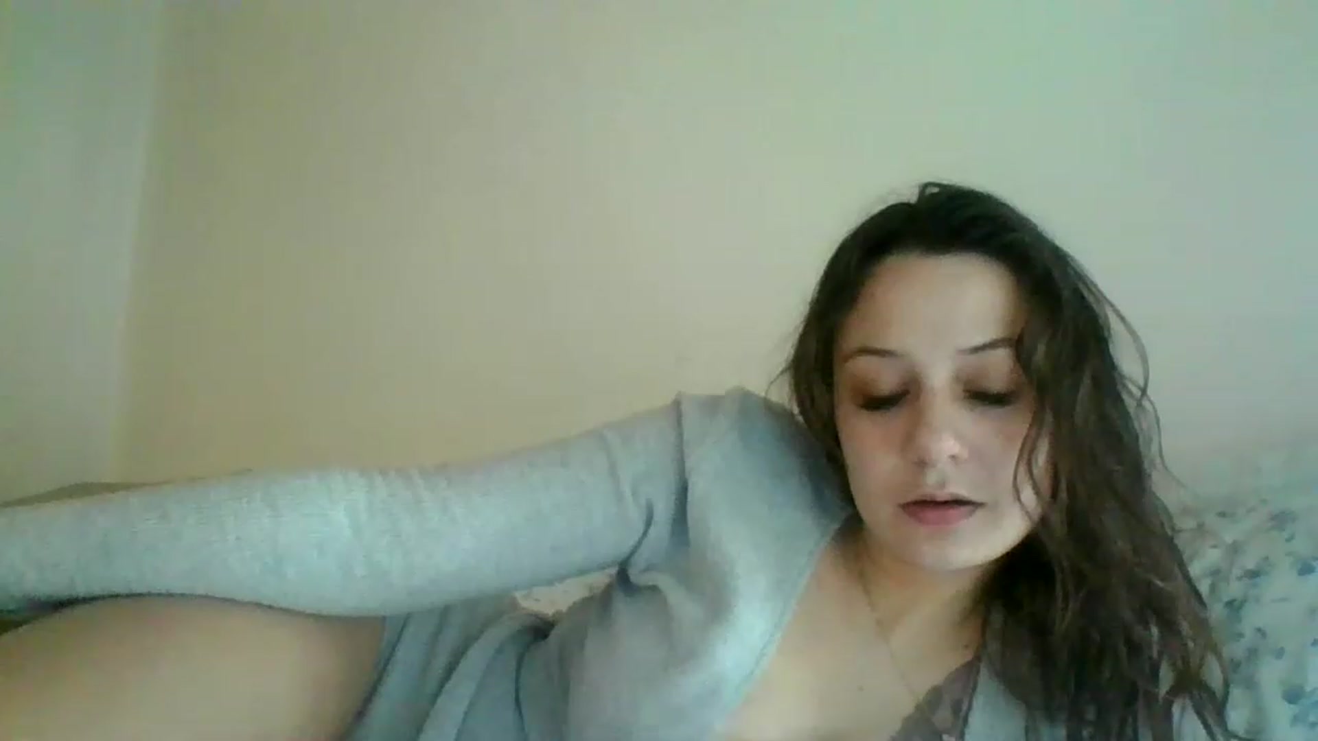 Gallery image thumbnail from Kiimchi's myfreecams stream on, 01/18/2023, 21:57 image 14 of 20
