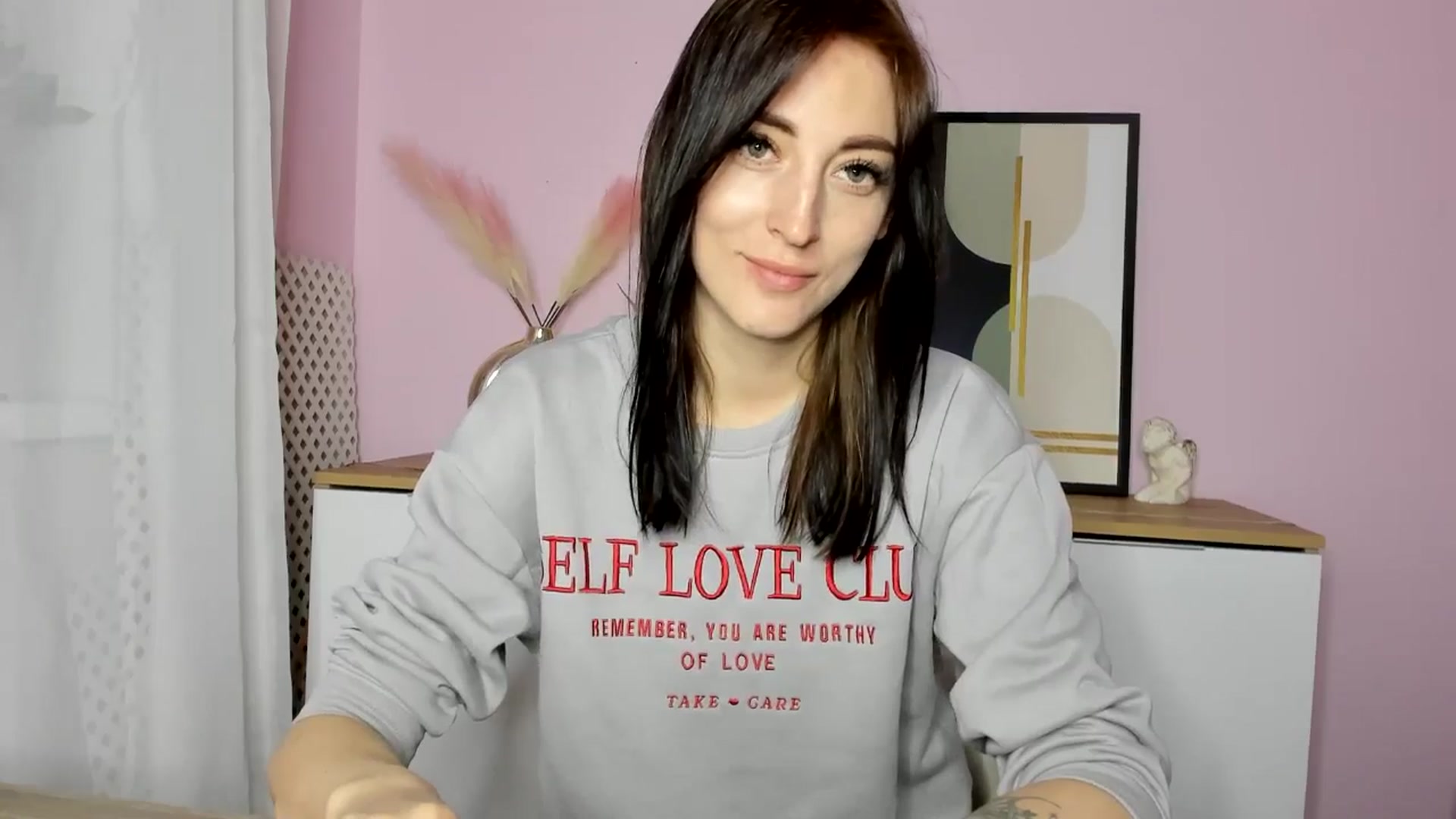 Gallery image thumbnail from KiiraDream's myfreecams stream on, 04/20/2025, 13:25 image 2 of 20