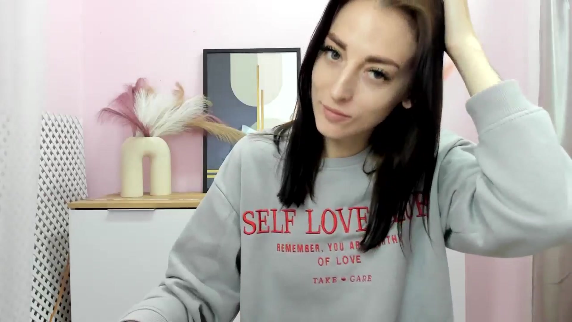 Gallery image thumbnail from KiiraDream's myfreecams stream on, 04/23/2025, 10:40 image 4 of 20
