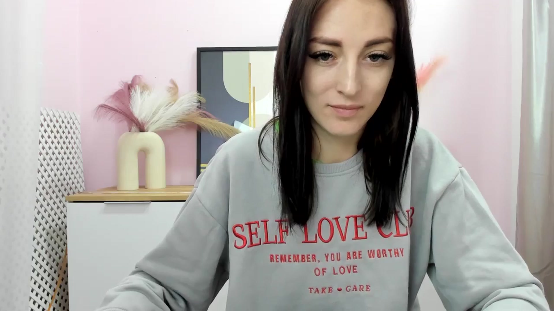 Gallery image thumbnail from KiiraDream's myfreecams stream on, 04/23/2025, 11:17 image 20 of 20