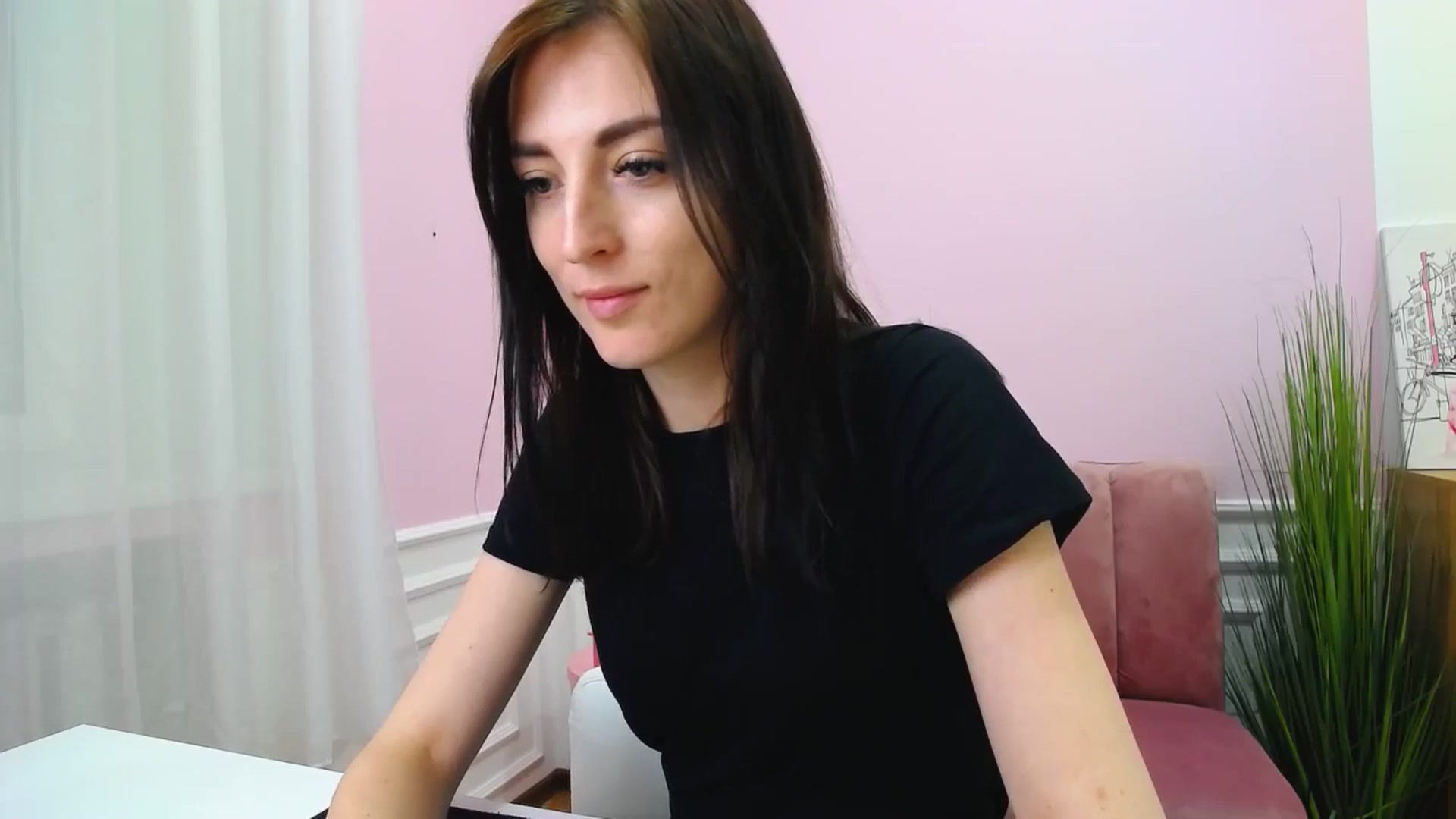 Gallery image thumbnail from KiiraDream's myfreecams stream on, 04/27/2025, 11:59 image 11 of 20