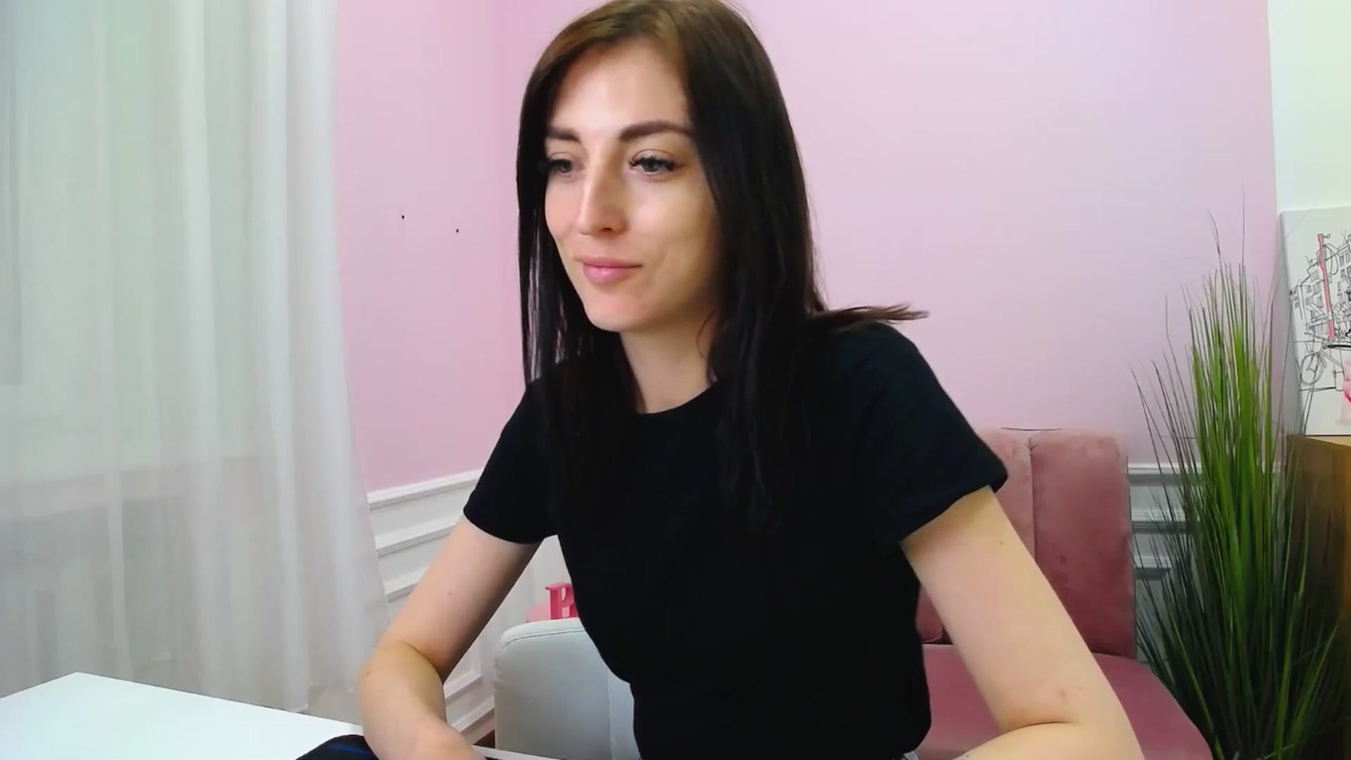 Gallery image thumbnail from KiiraDream's myfreecams stream on, 04/27/2025, 11:59 image 19 of 20