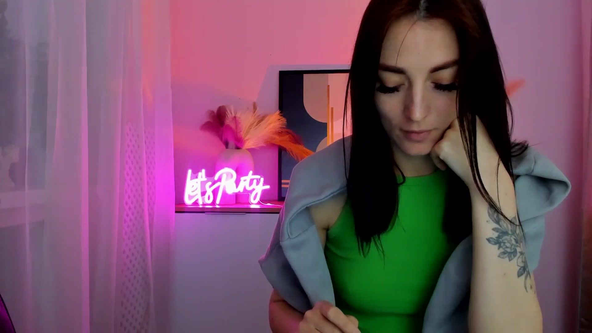 Gallery image thumbnail from KiiraDream's myfreecams stream on, 04/29/2025, 10:32 image 20 of 20