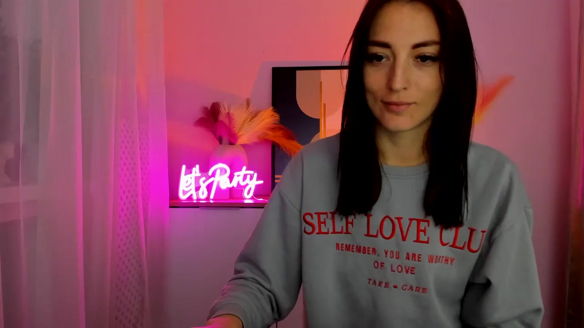 Gallery image thumbnail from KiiraDream's myfreecams stream on, 04/29/2025, 12:42 image 4 of 20