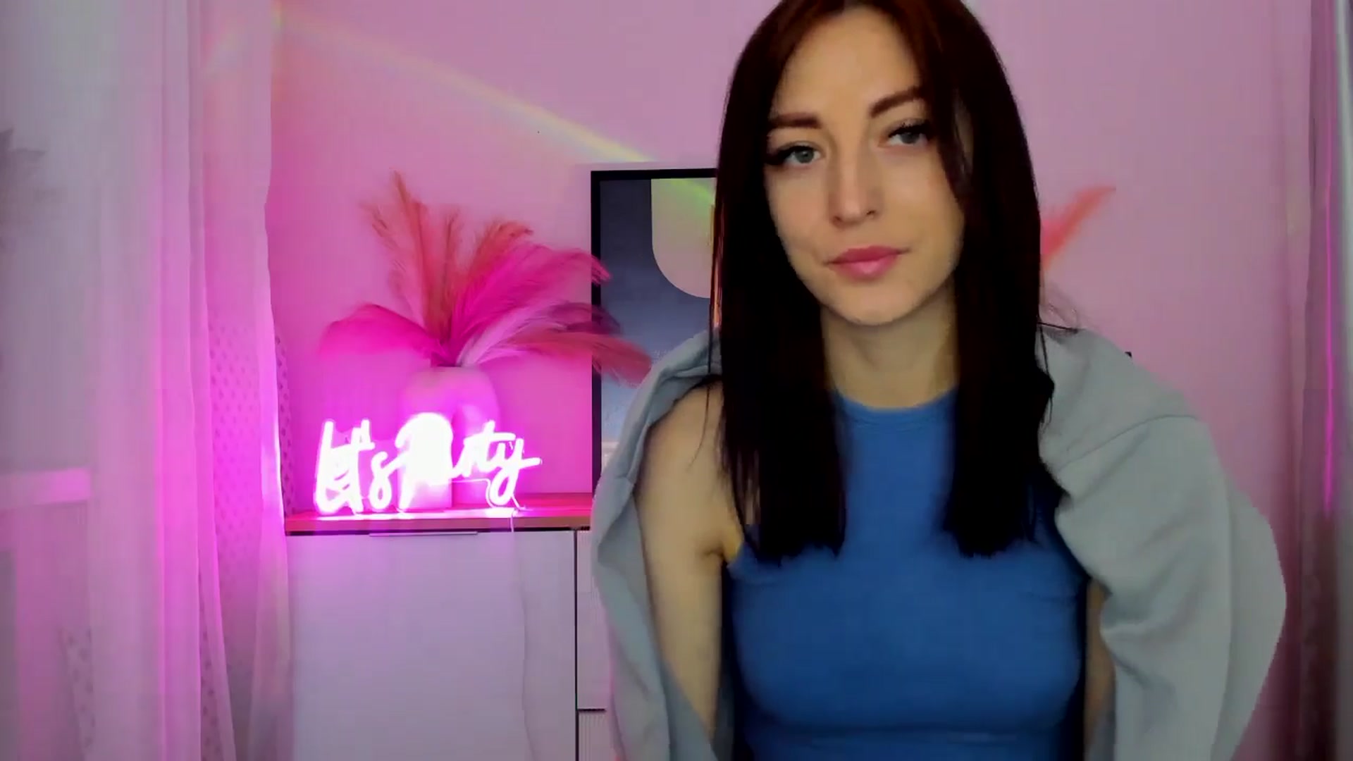 Gallery image thumbnail from KiiraDream's myfreecams stream on, 04/30/2025, 08:27 image 20 of 20
