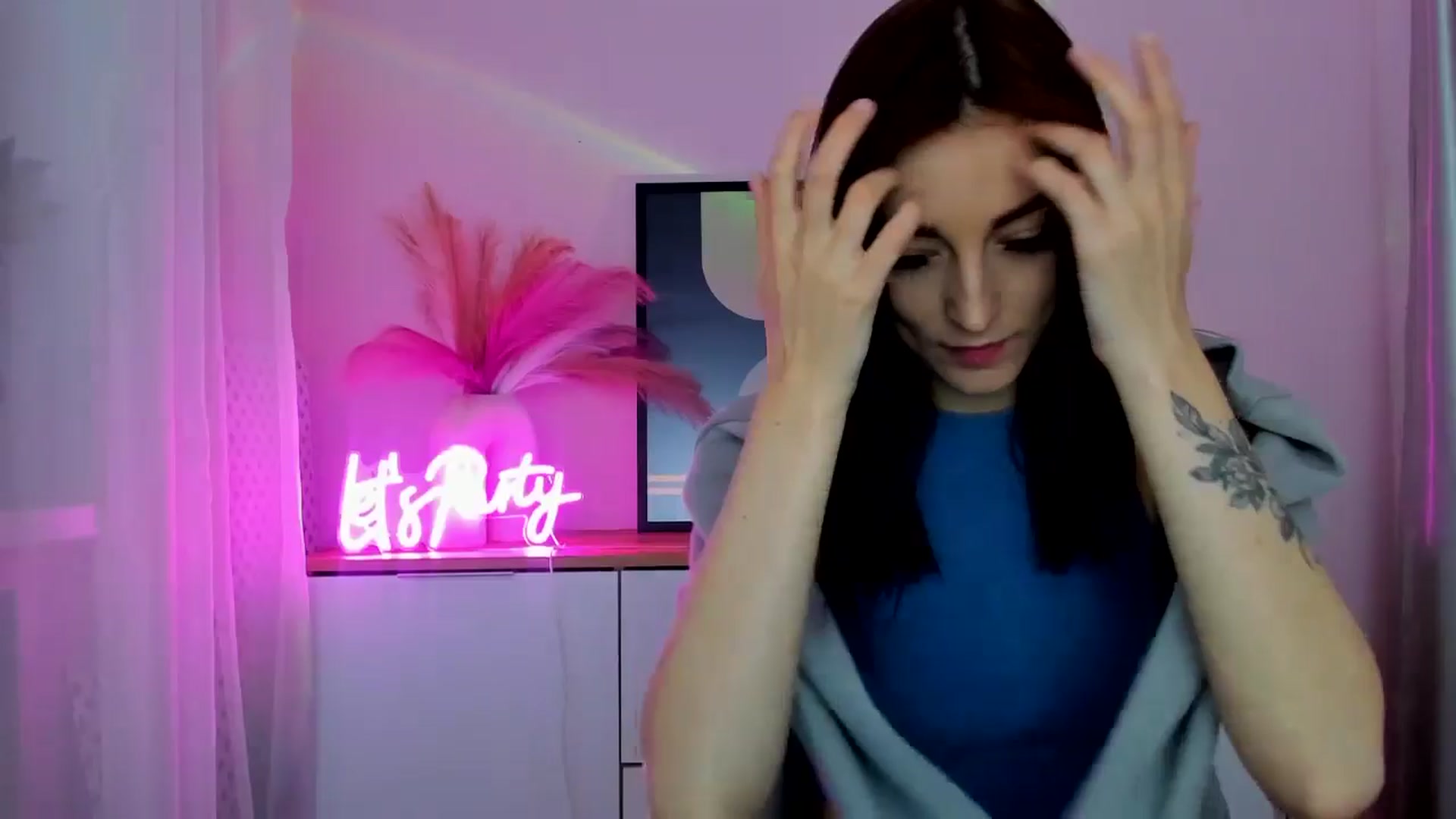 Gallery image thumbnail from KiiraDream's myfreecams stream on, 04/30/2025, 08:27 image 11 of 20